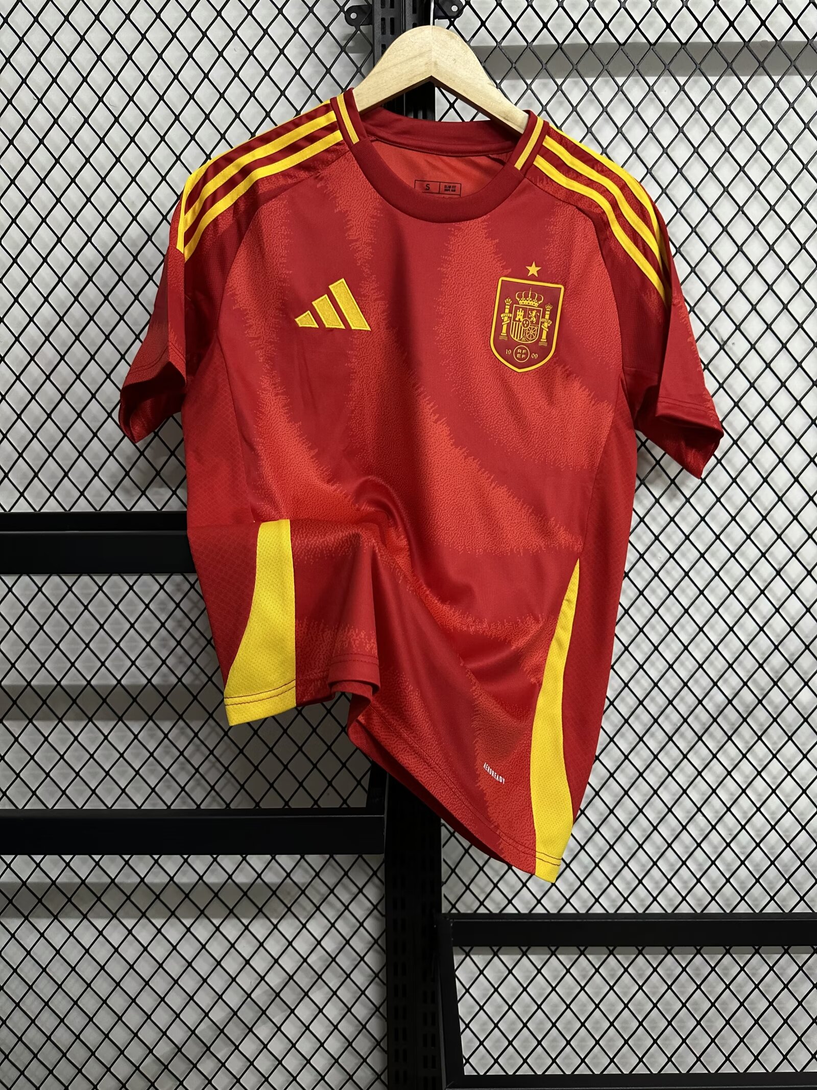 2024/25 Spain Home Jersey 1:1 Thai Quality - Fans Edition