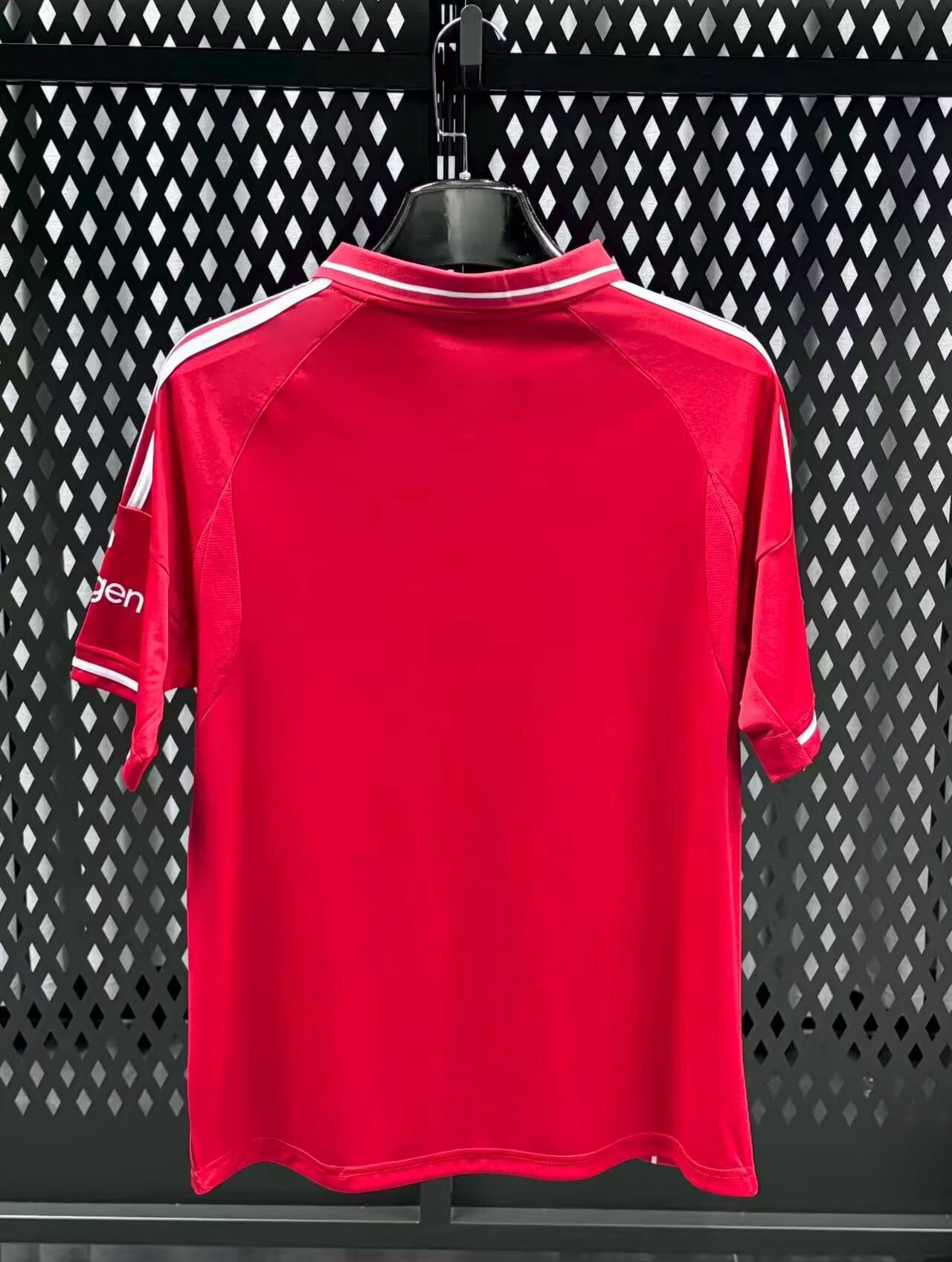 2025-26 Nottingham Forest Home Jersey - Fans Edition