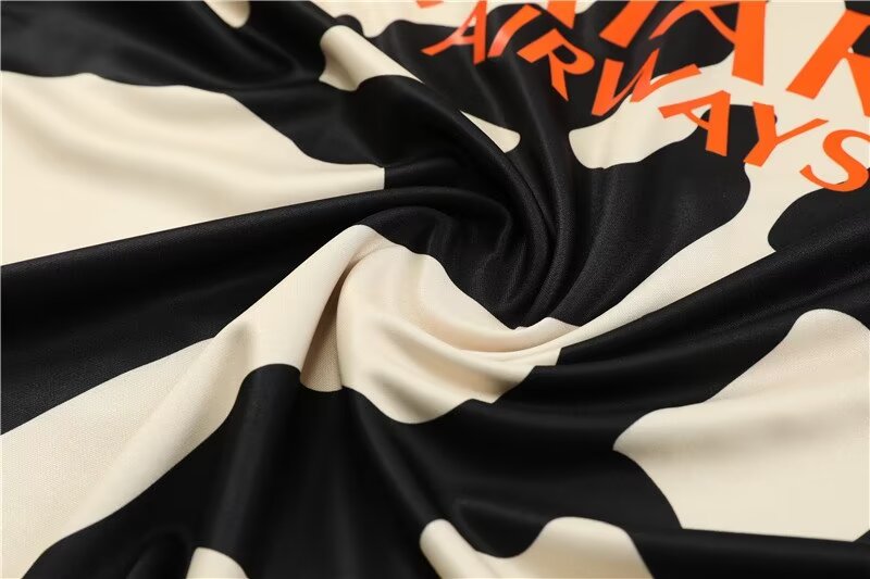 2023/2024 Paris Saint-Germain half-pull training suit yellow and black set