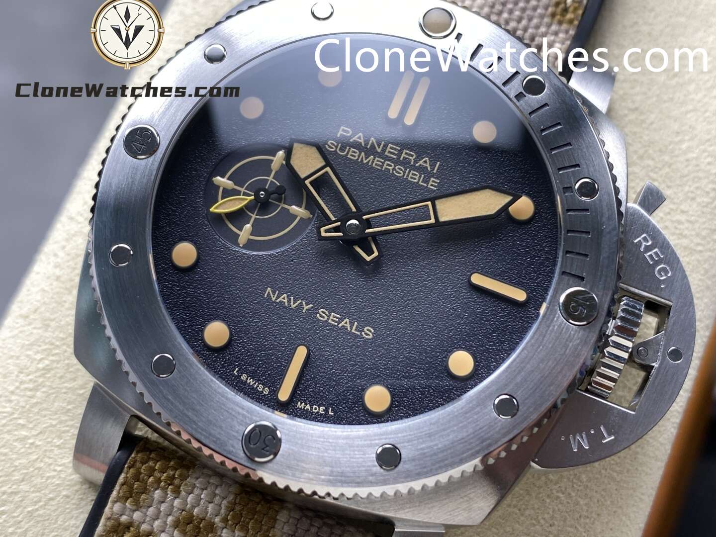Panerai Super Clone Watches 1:1 Submersible QuarantaQuattro Navy SEALs 44MM PAM01518