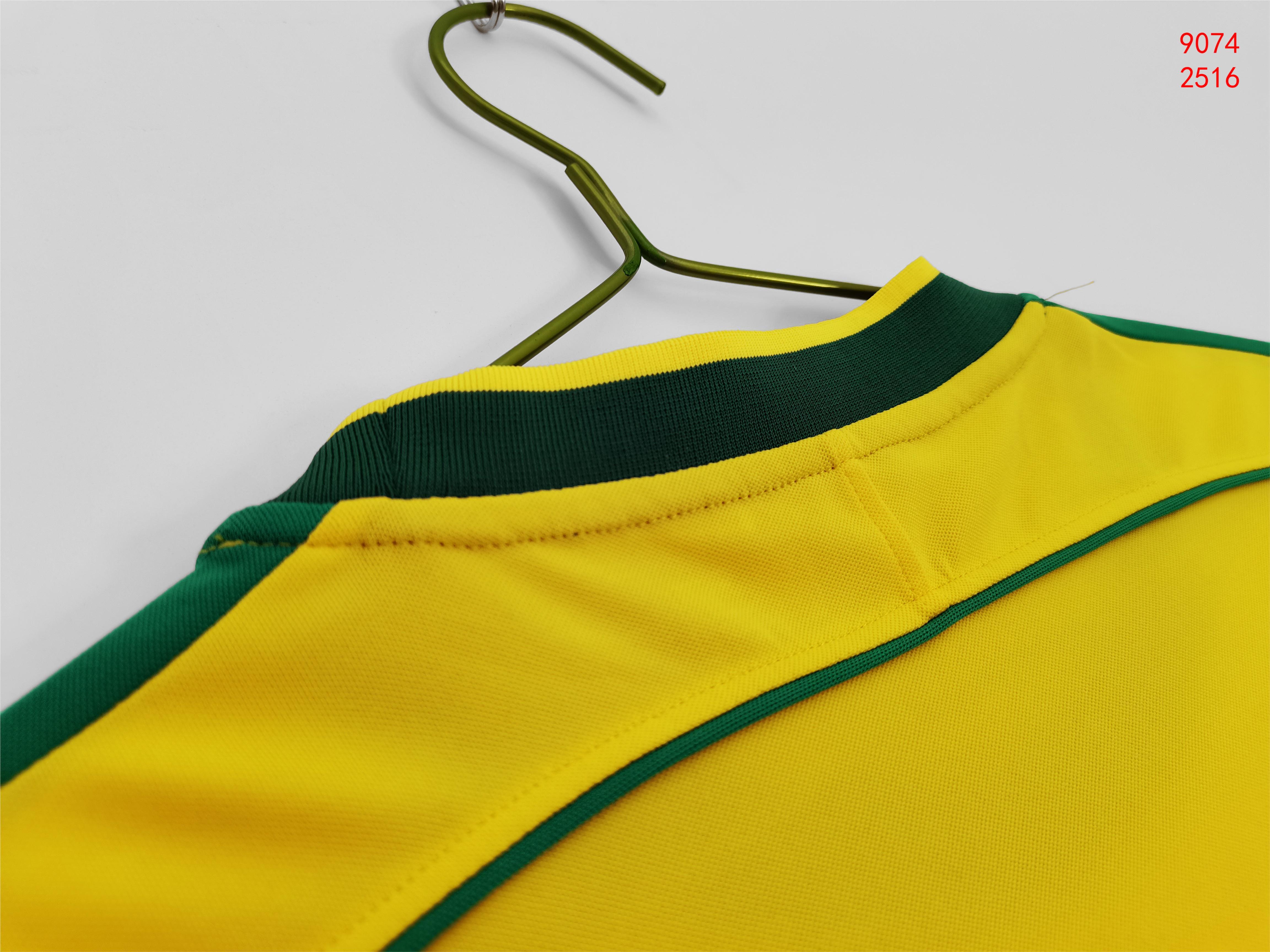 1998 Brazil home retro jersey 1:1 Thai quality - Fans Edition