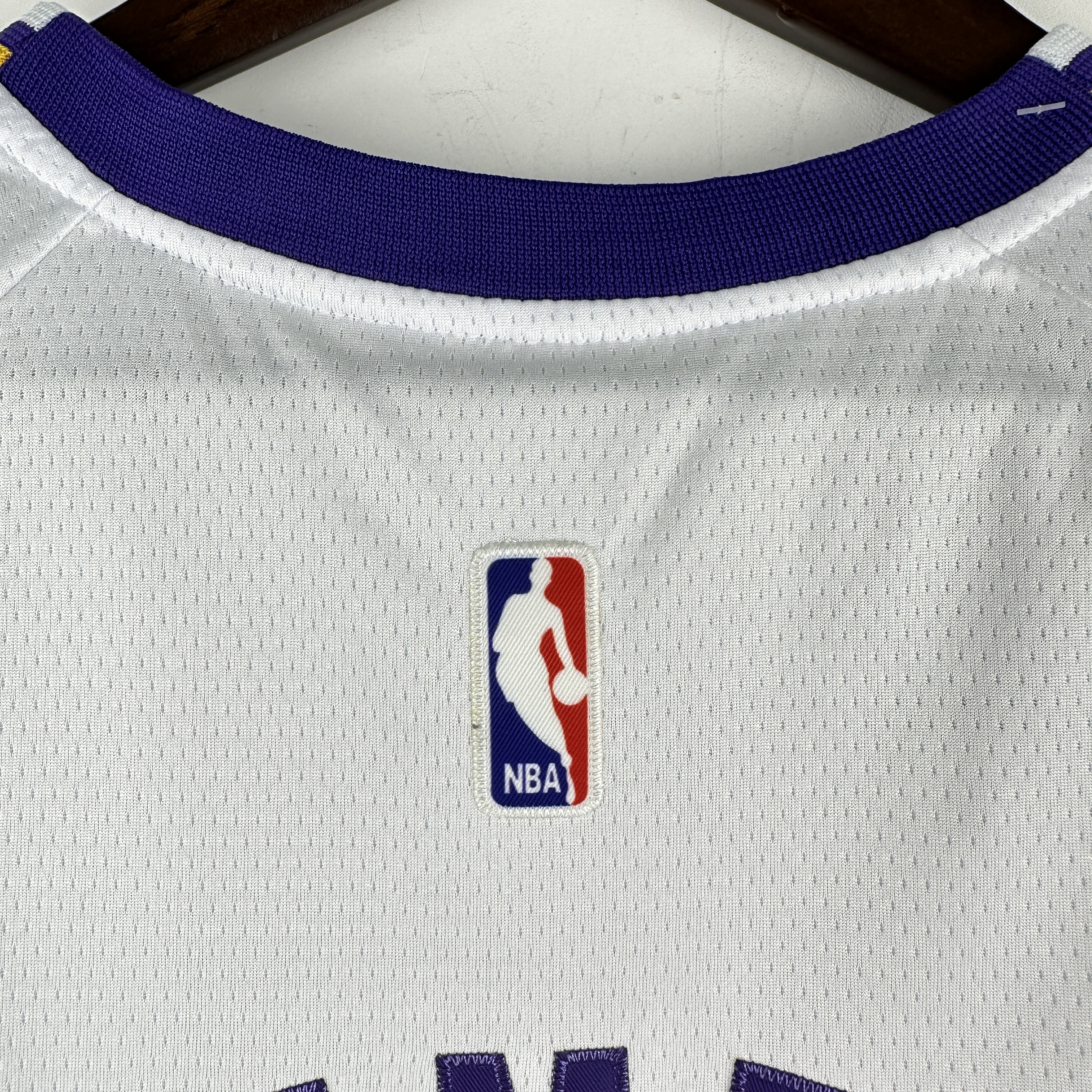 Embroidered Lakers Crew Neck White No. 77 Doncic