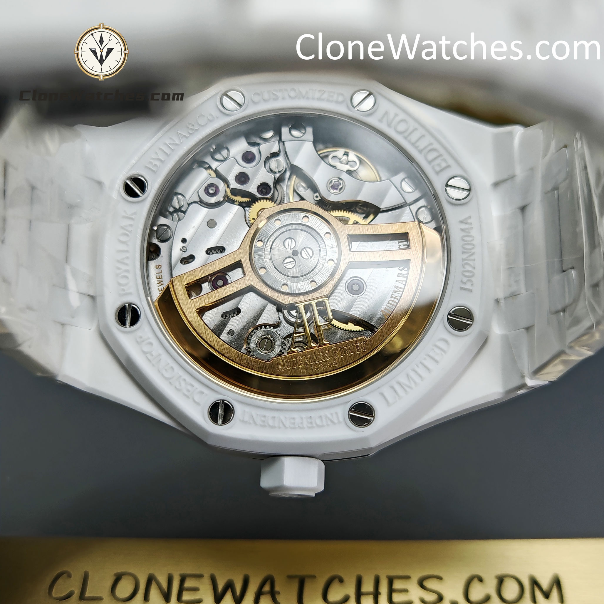 Audemars Piguet Super Clone Watches 1:1 Royal Oak White Ceramic 15500 White Dial 41MM