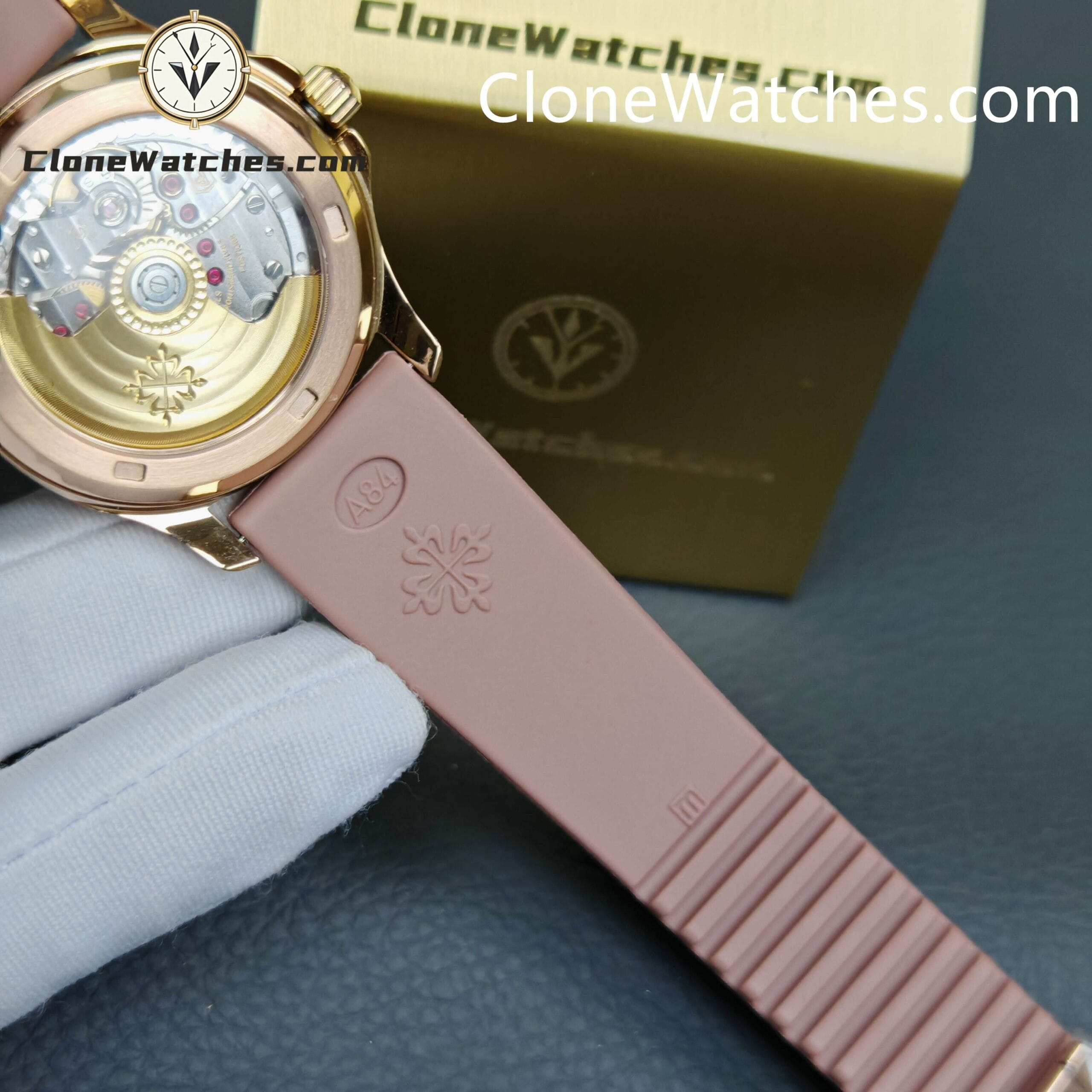 Patek Philippe Super Clone Watches 1:1 Aquanaut 5072R-001 Rose Gold 35.6 mm