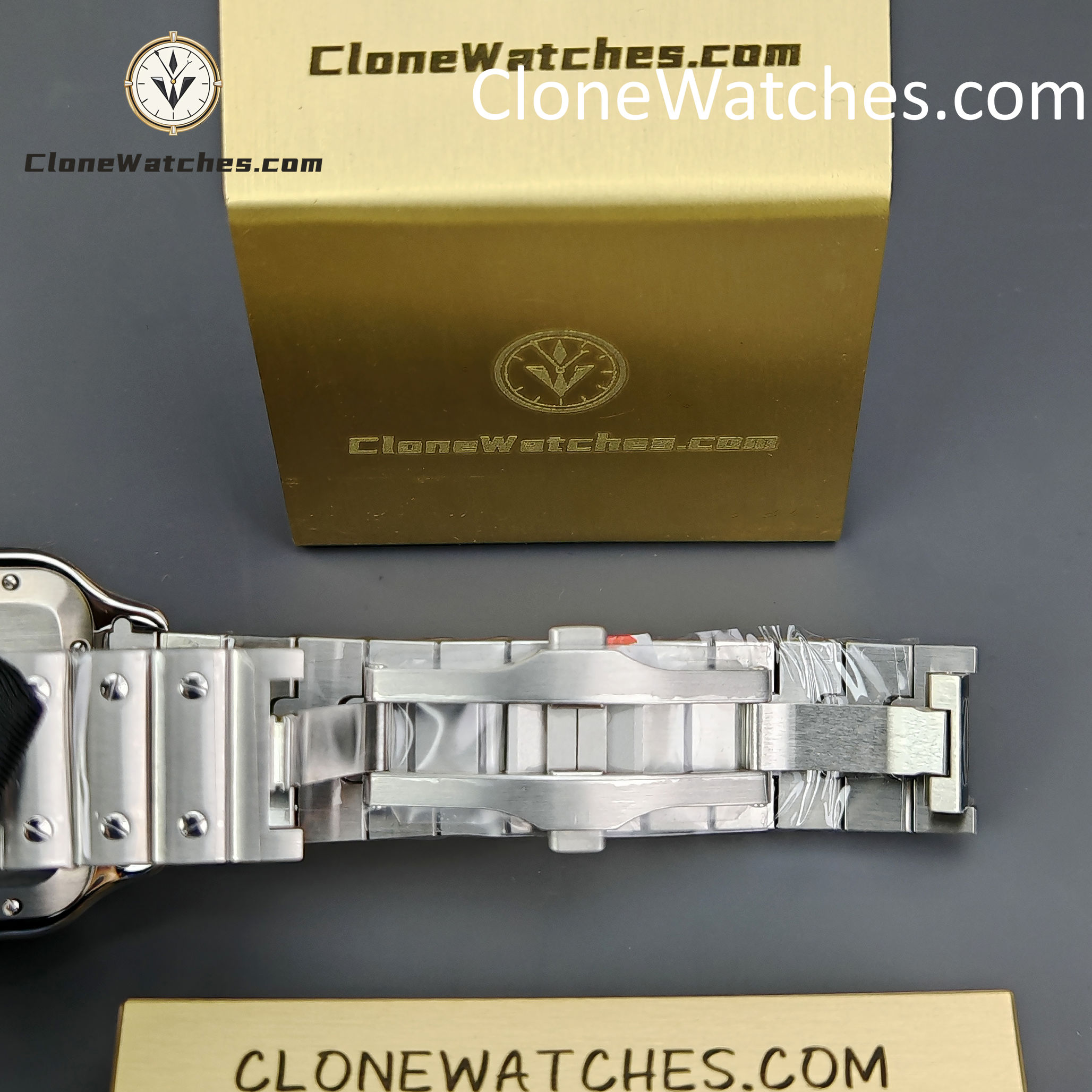 Cartier Super Clone Watches 1:1 Santos Series Gray Dial 39.8MM WSSA0037 Steel Strap