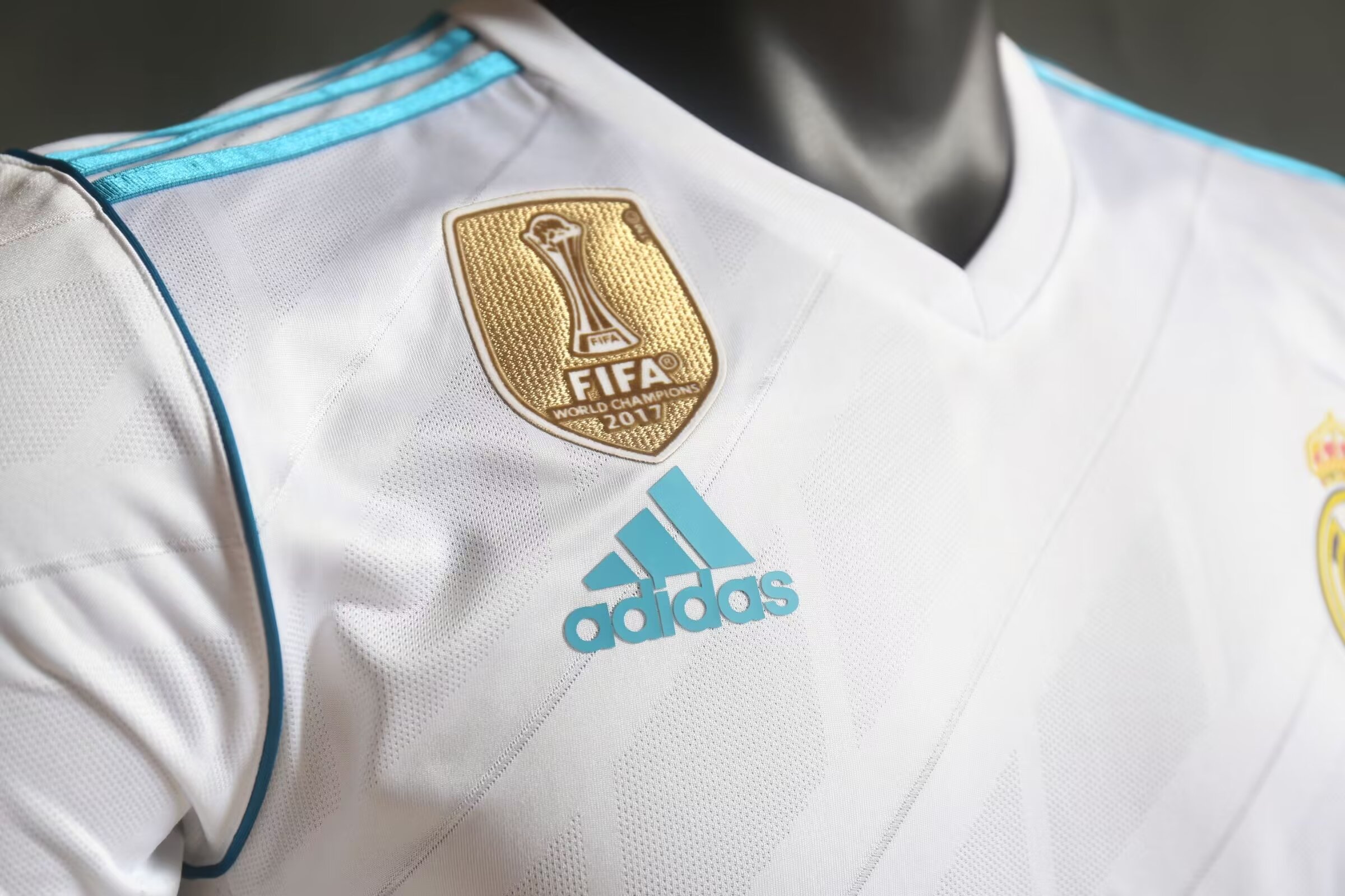 2017/18 Real Madrid Home Jersey - Player Version