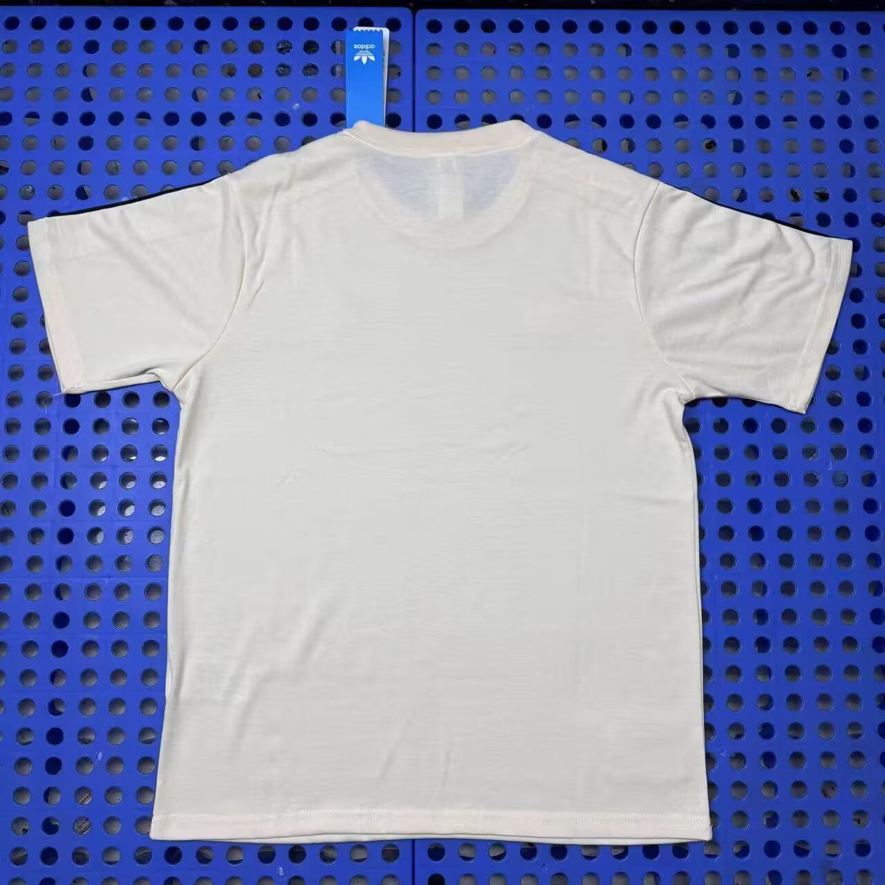 2025-26 Juventus Travel Shirt - Short Sleeve