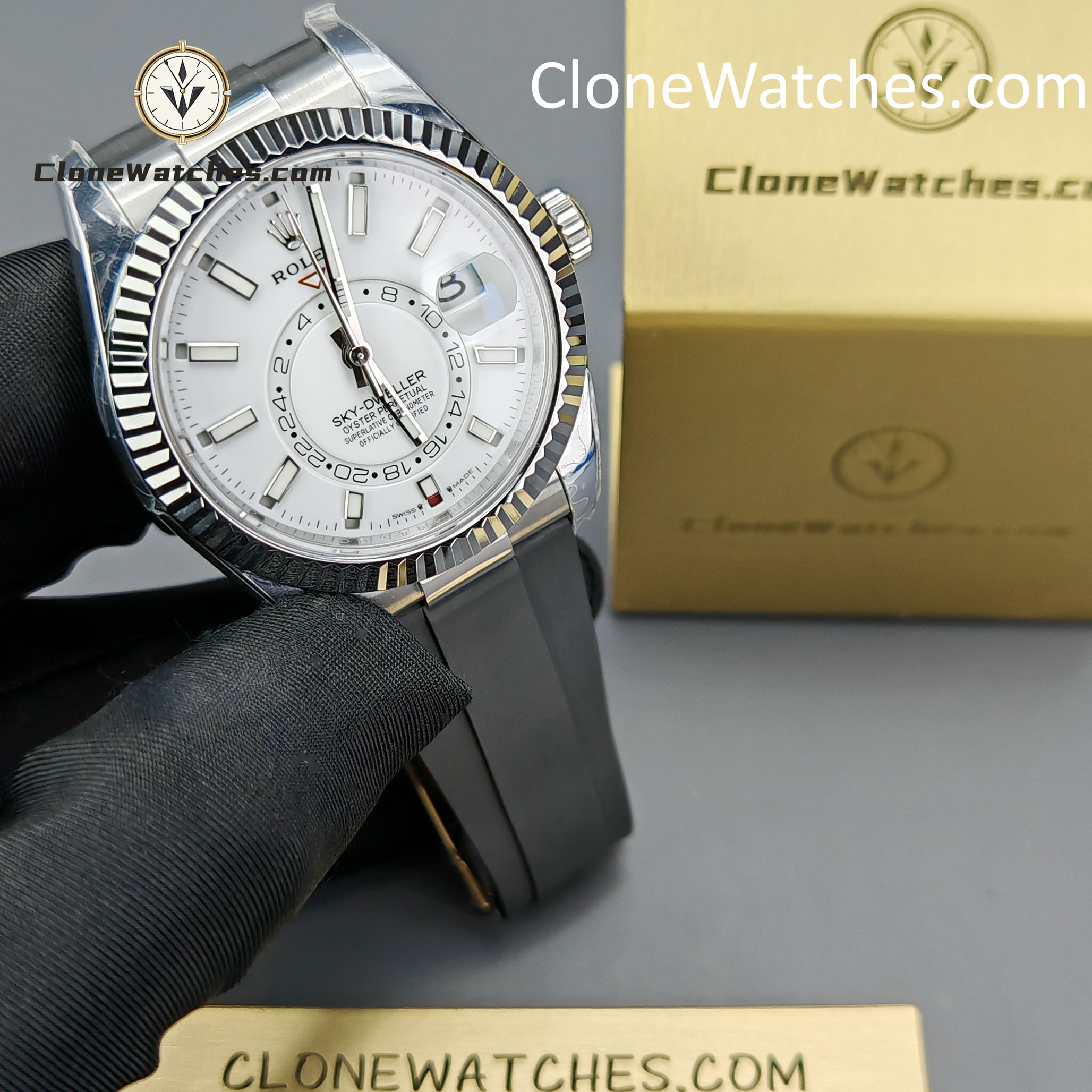 Rolex Super Clone Watch 1:1 Sky Dweller White Dial m336239-0003 42MM Rubber Strap