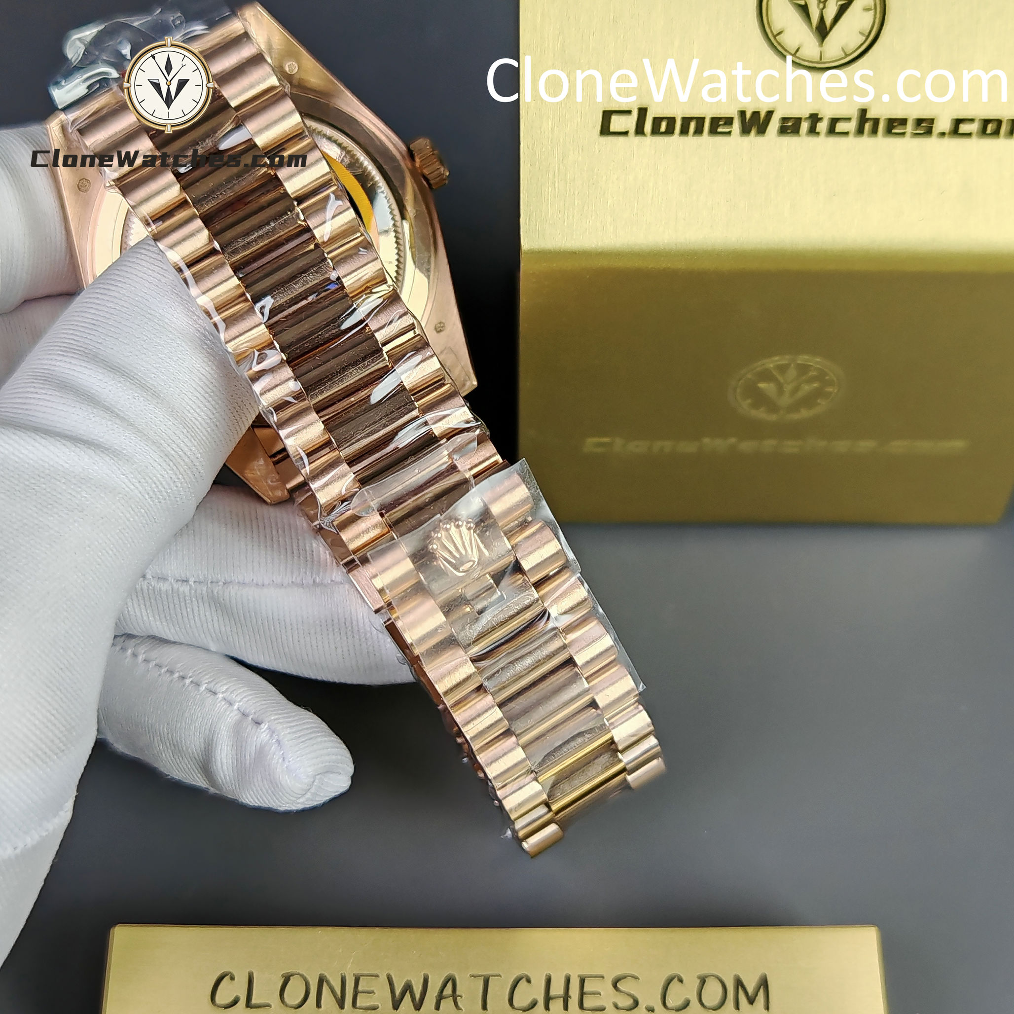 Rolex Super Clone Watches 1:1 Day Date 18K Rose Gold Roman Dial 40mm m228235-0032 3255 Movement