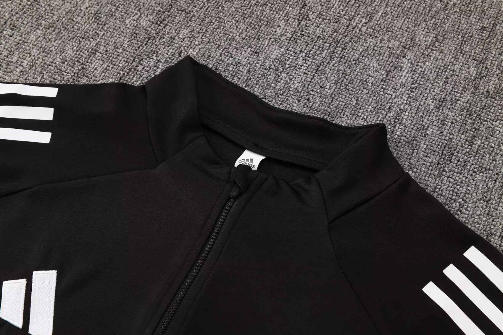 2025/26 Real Madrid black training kit