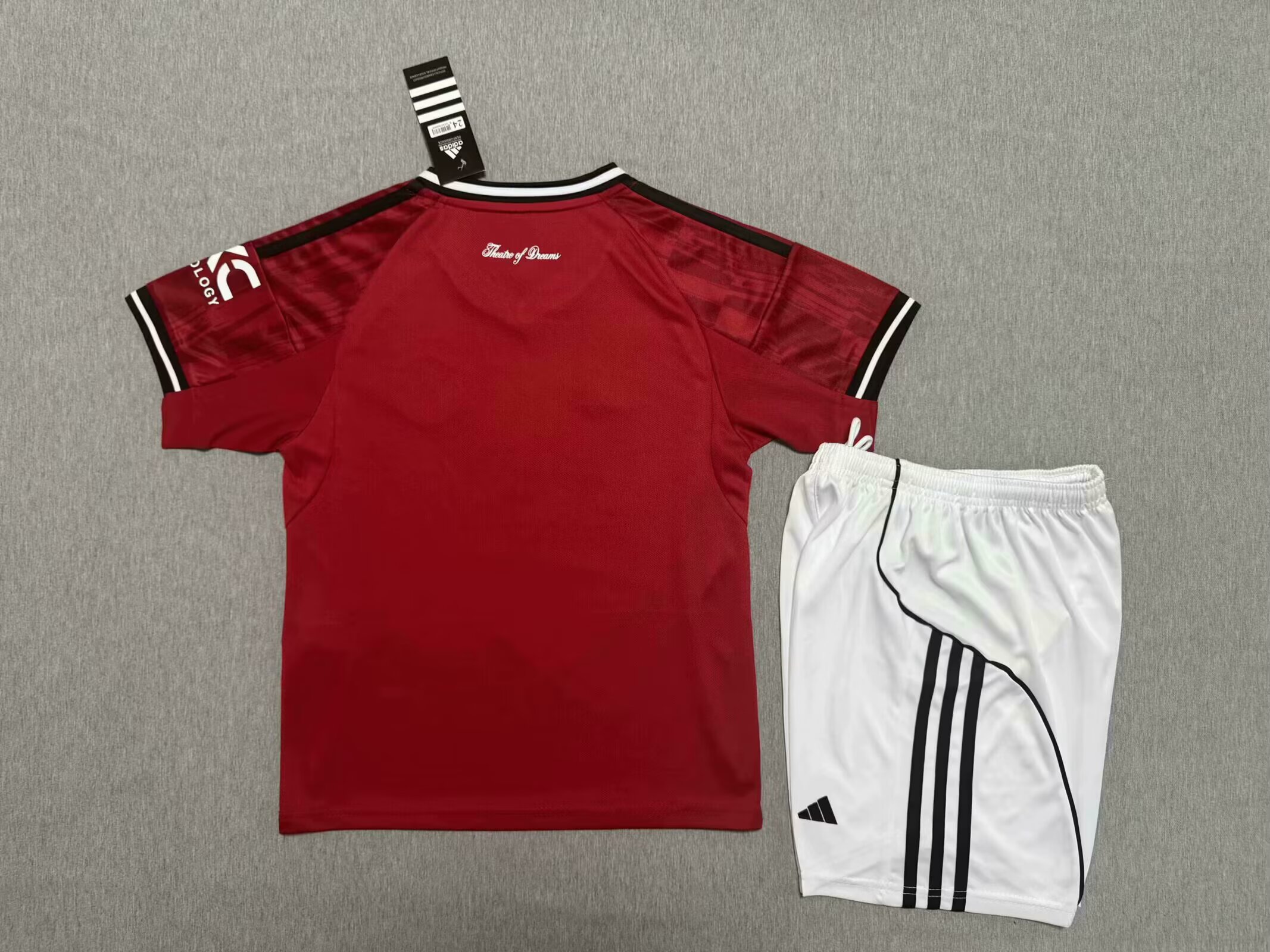 2025-26 Manchester United Home Shirt Jersey - Adult Set Fans Edition
