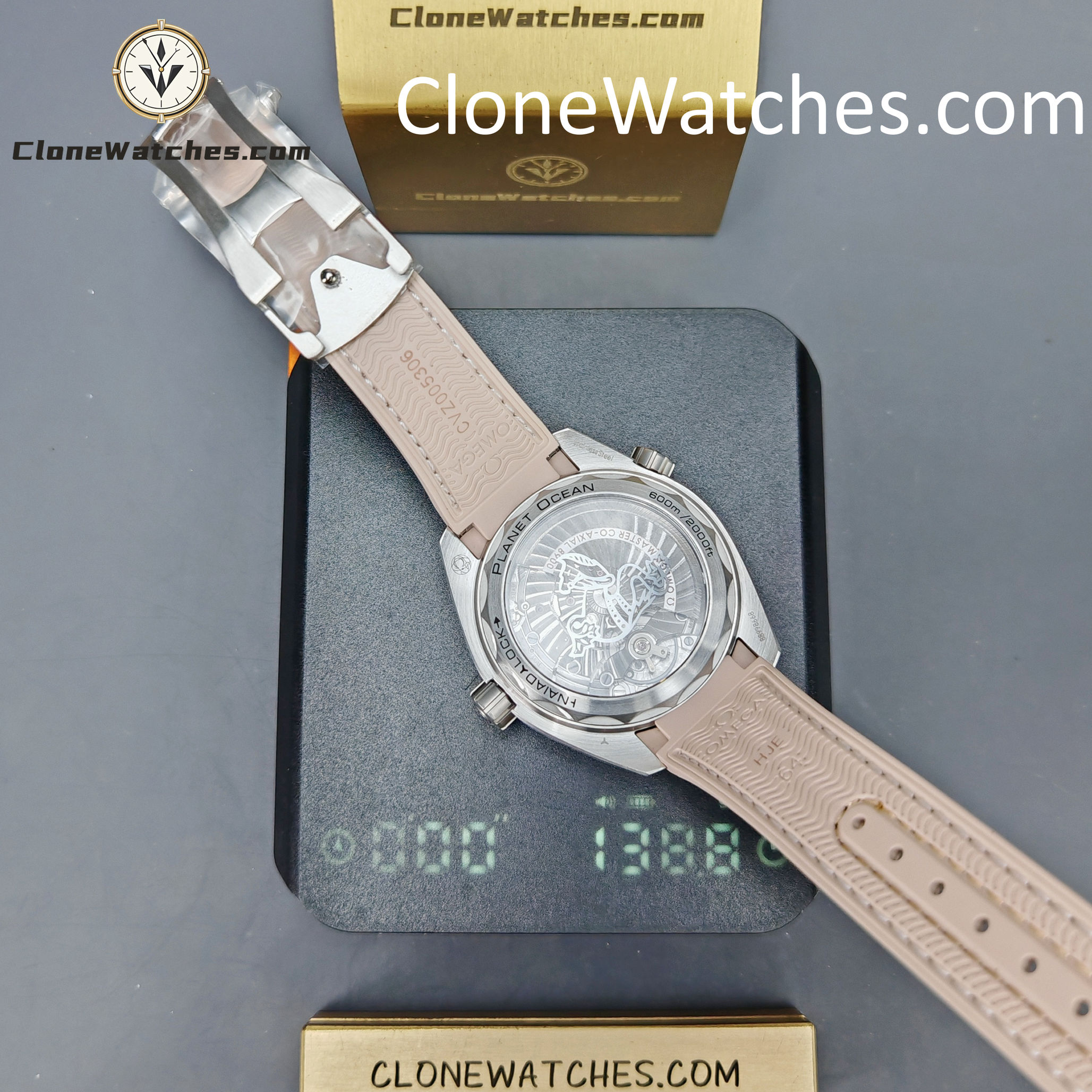 OMEGA Super Clone Watches 1:1 Seamaster Planet Ocean 600m 215.32.44.21.09.001 43.5MM