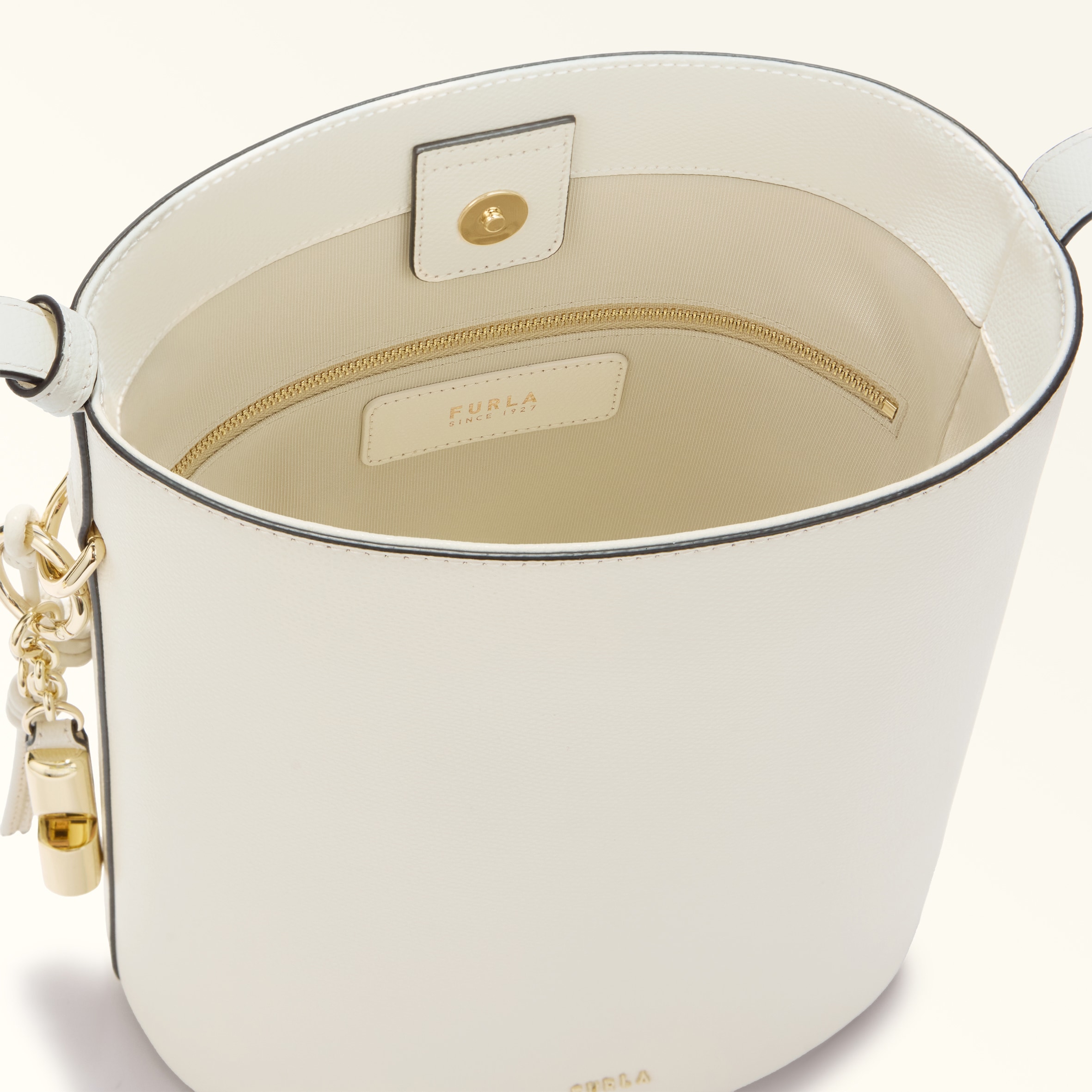 Furla Roxie Bucket Bag S