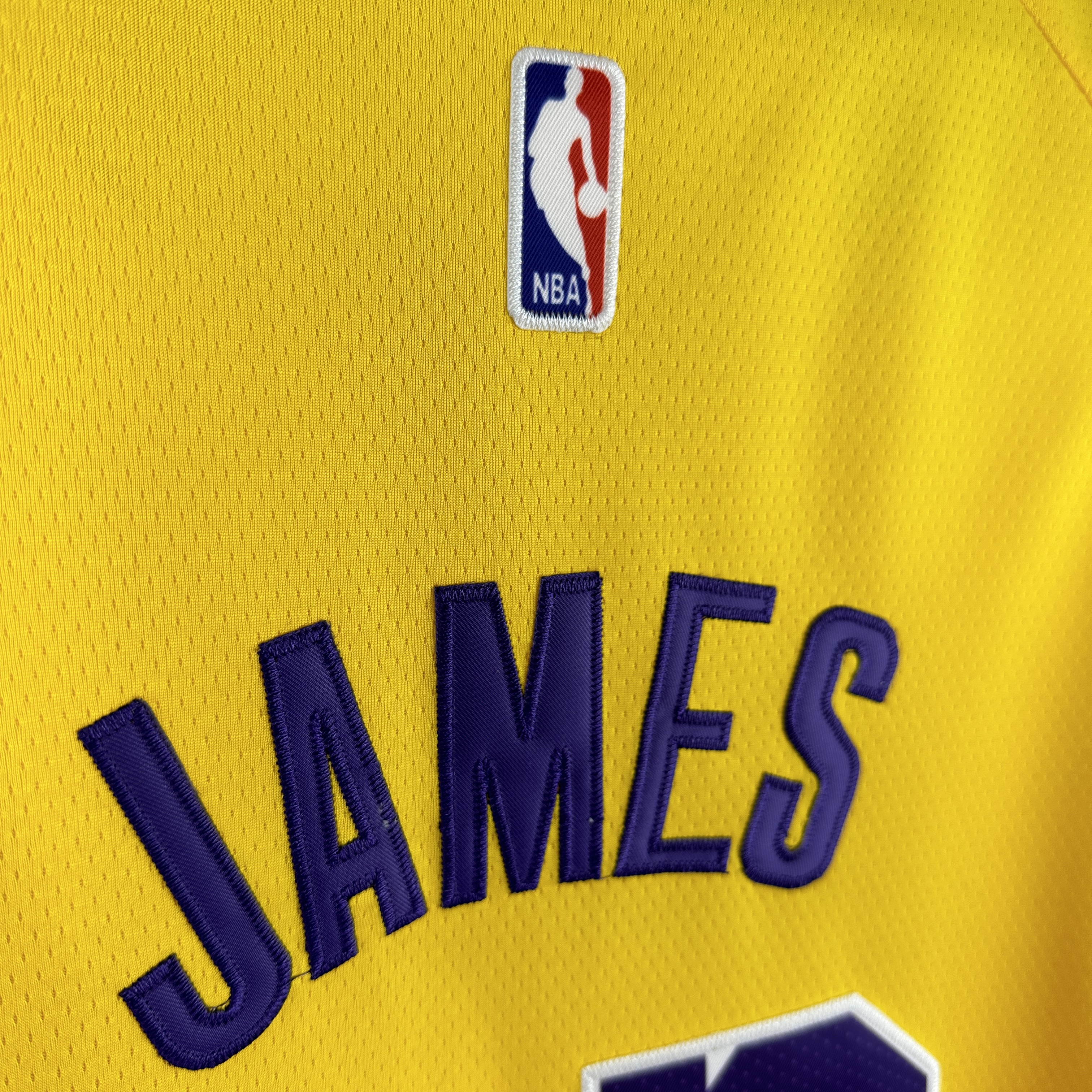Embroidered Lakers Crew Neck Yellow No. 23 James