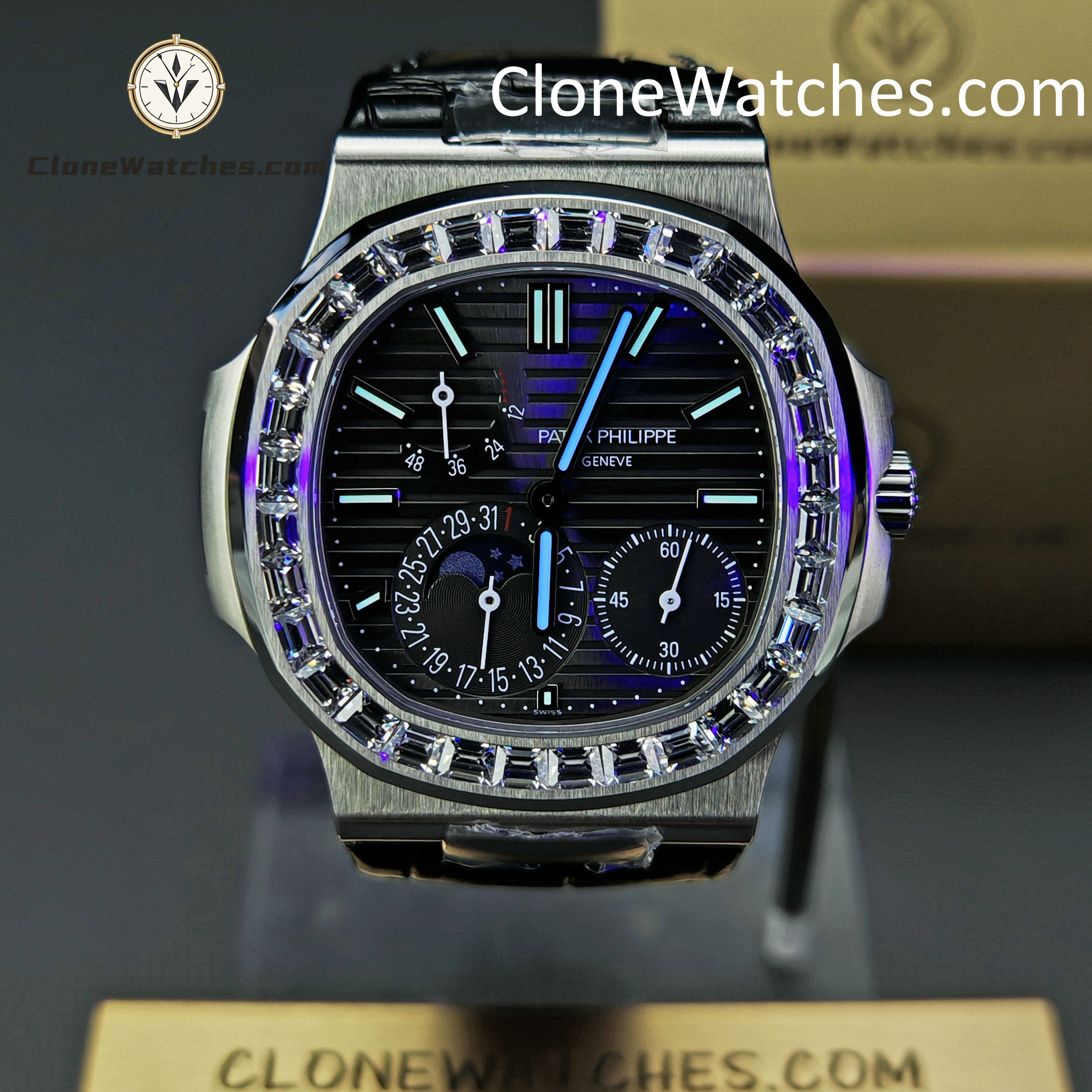 Patek Philippe Super Clone Watches 1:1 Nautilus 5712 Gray Dial Diamond Bezel