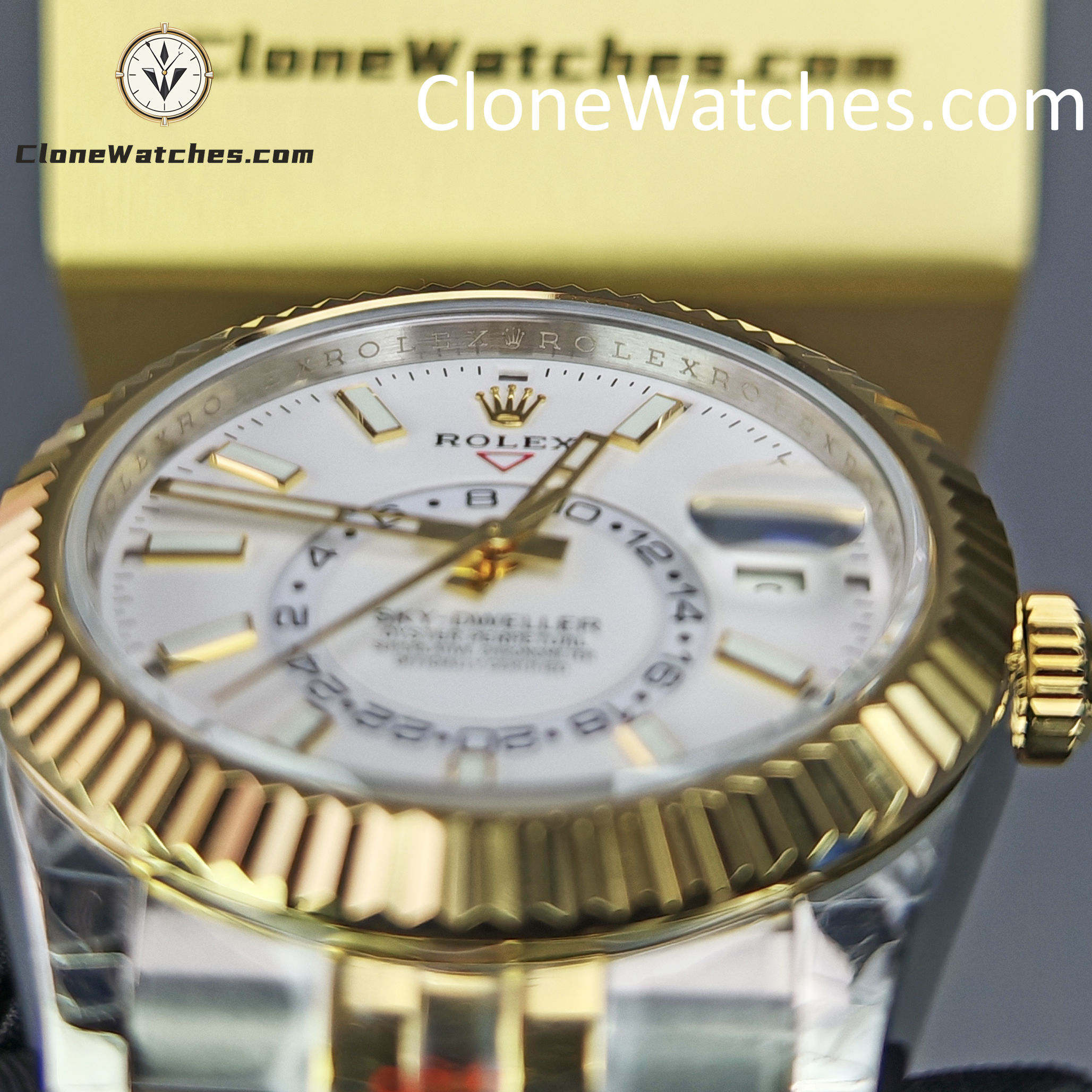 Rolex Super Clone Watches 1:1 Sky Dweller White Dial Jubilee m336933-0006 42MM
