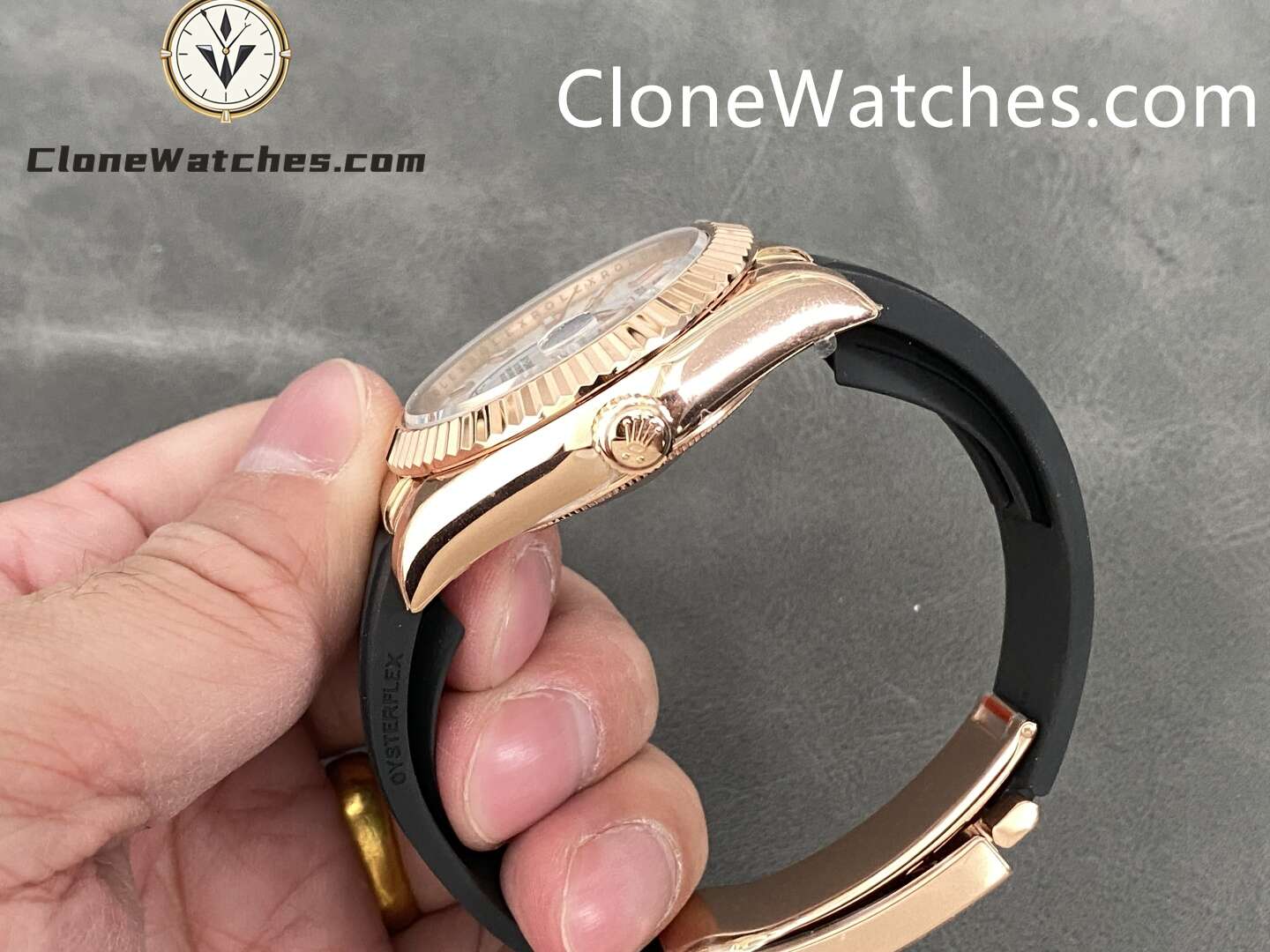 Rolex Super Clone Watch 1:1 Sky Dweller Rose Gold White Dial m336235-0003 42MM Rubber Strap