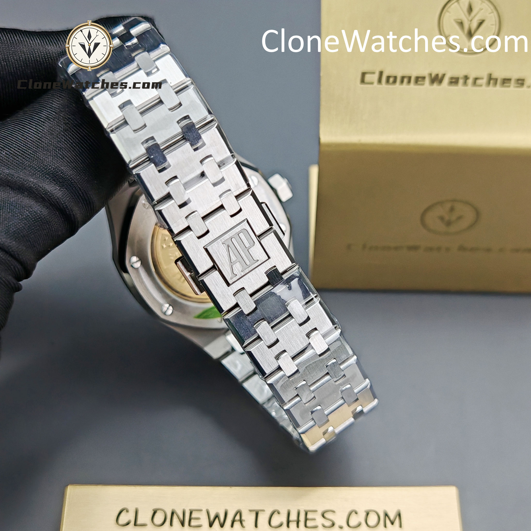Audemars Piguet Super Clone Watches 1:1 Royal Oak 15451ST Blue Dial 37MM
