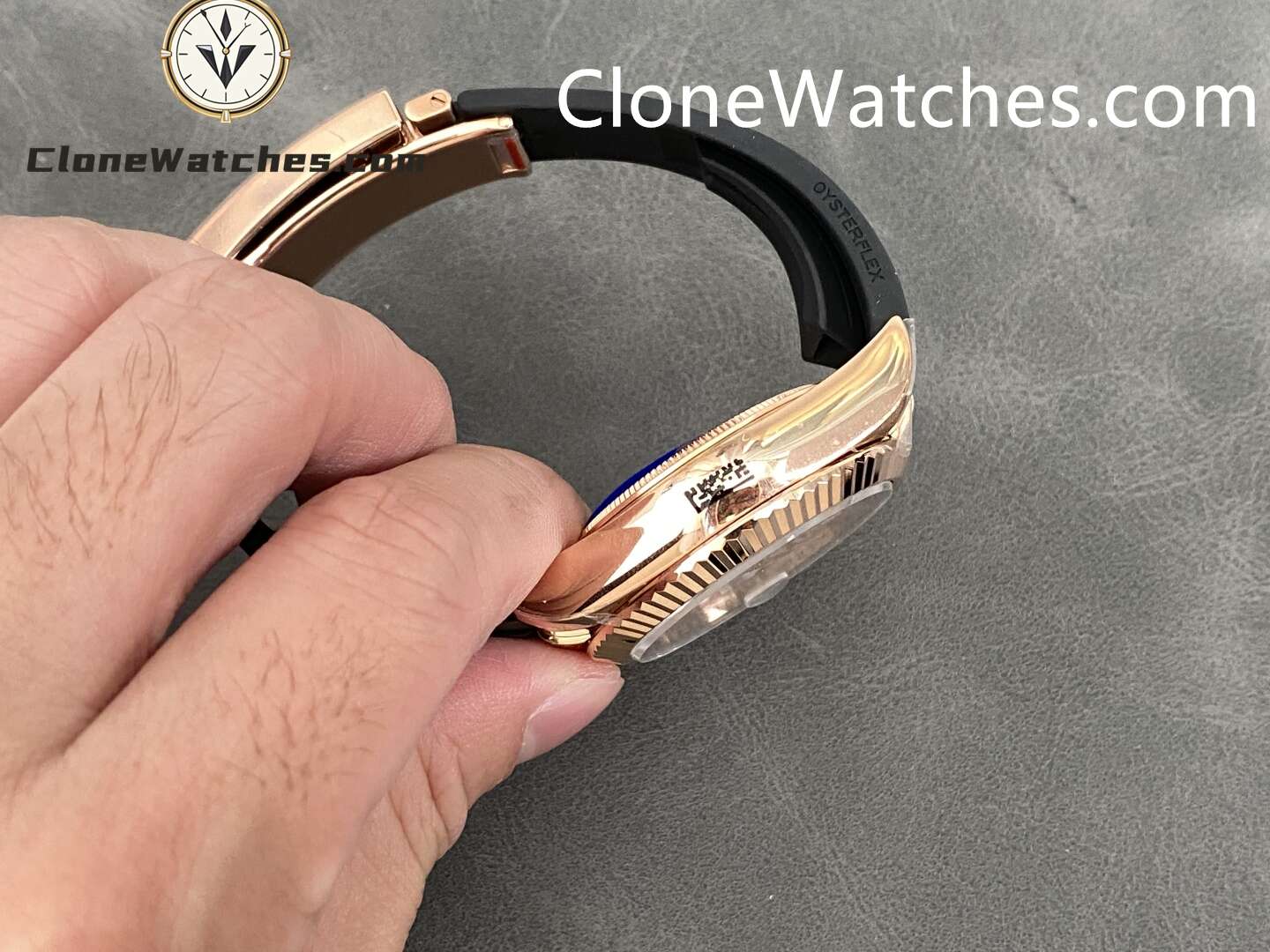 Rolex Super Clone Watch 1:1 Sky Dweller Rose Gold White Dial m336235-0003 42MM Rubber Strap