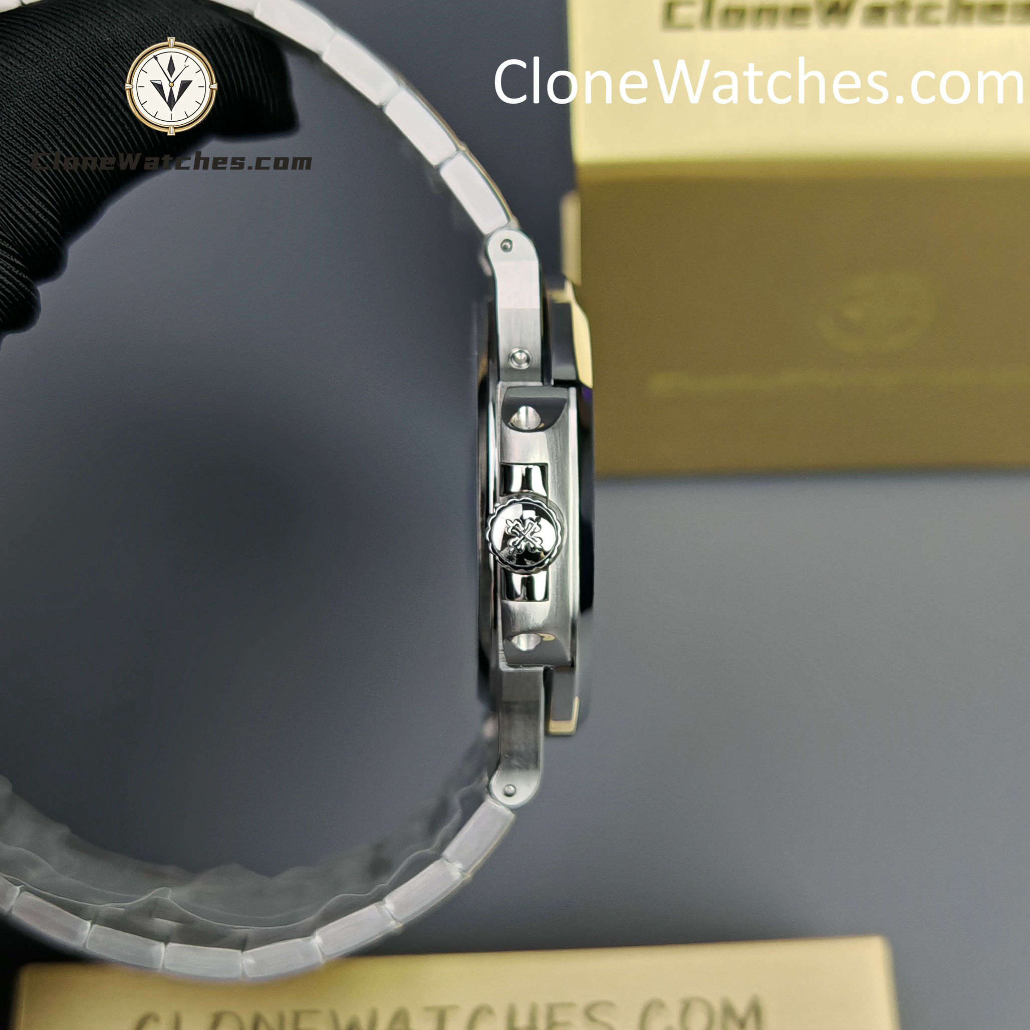 Patek Philippe Super Clone Watches 1:1 Nautilus Moon Phase 5712 Tiffany & Co Blue Dial New Clasp