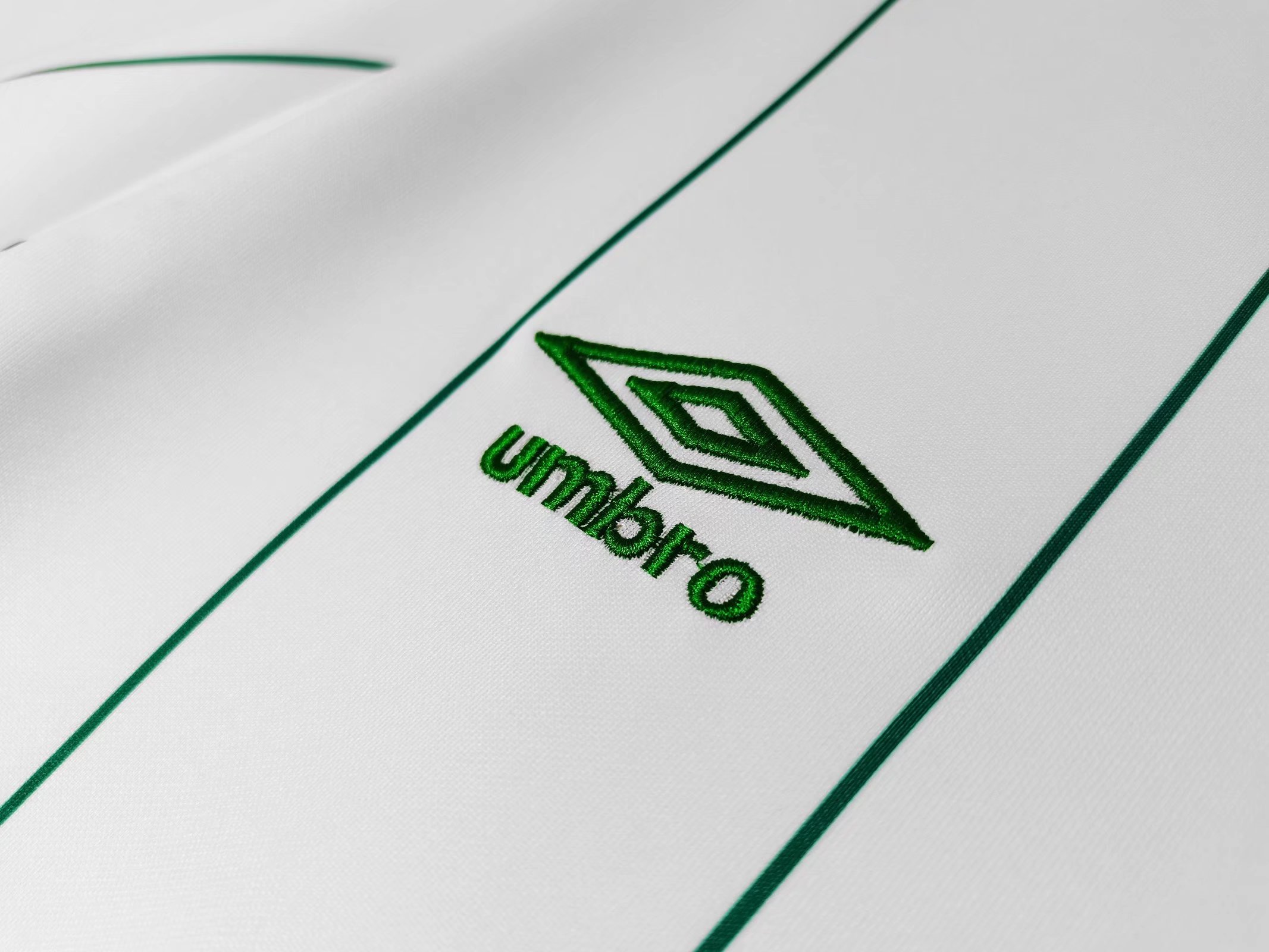 1984/86 Celtics Away Retro Jersey - Fans Edition