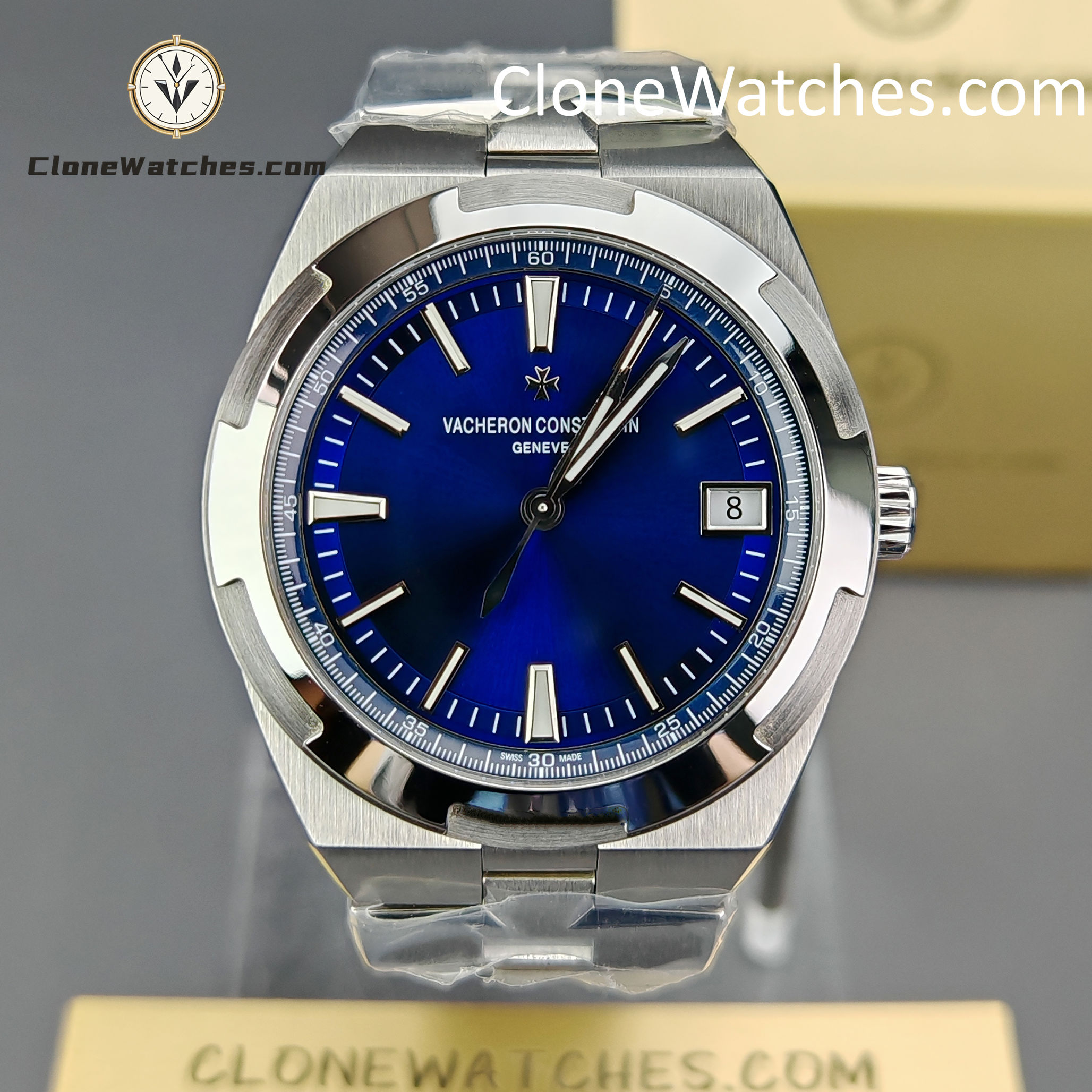 Vacheron Constantin Super Clone Watches 1:1 Overseas 4500V/210A-B128 Blue Dial