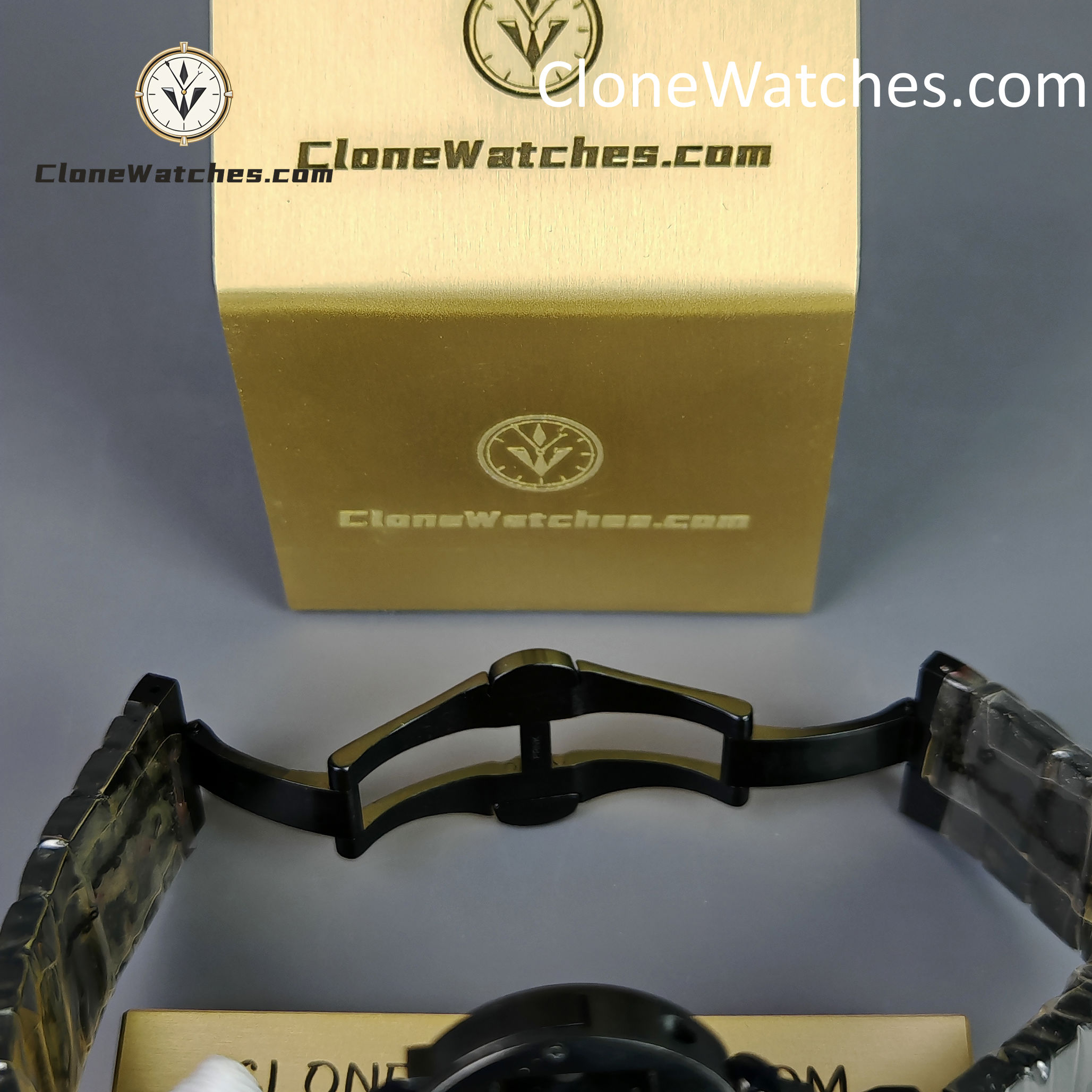Panerai Super Clone Watches 1:1 White Dial Black Bracelet 44mm