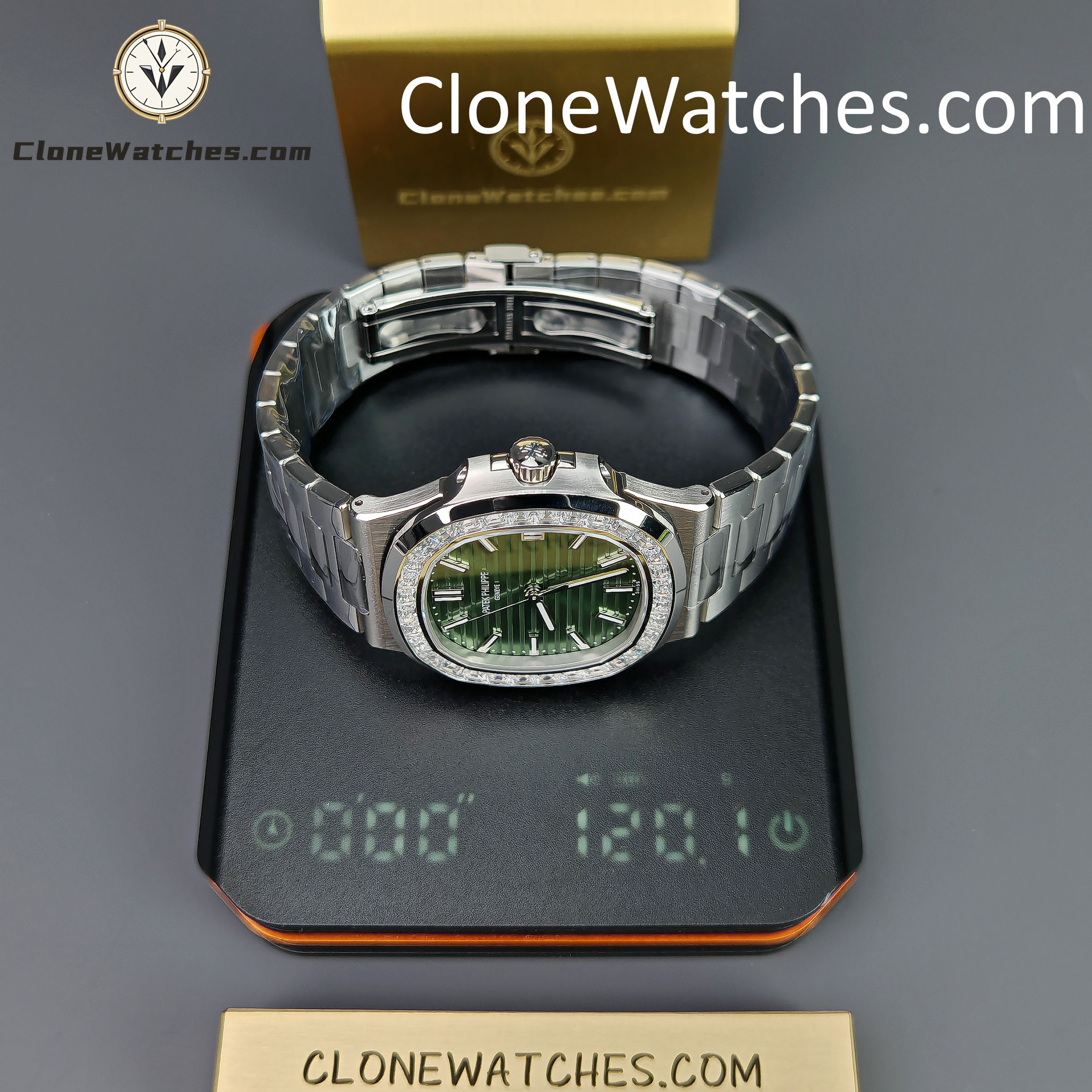 Patek Philippe Super Clone Watches 1:1 Nautilus 5711 Green Dial Diamond Bezel