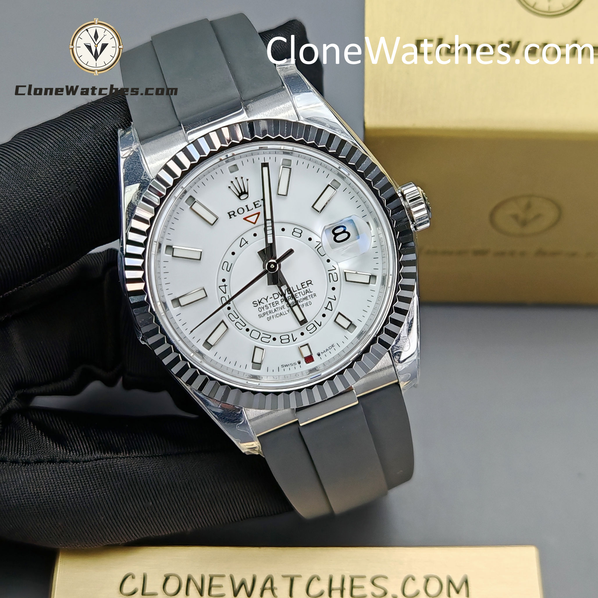 Rolex Super Clone Watch 1:1 Sky Dweller White Dial m336239-0003 42MM Rubber Strap