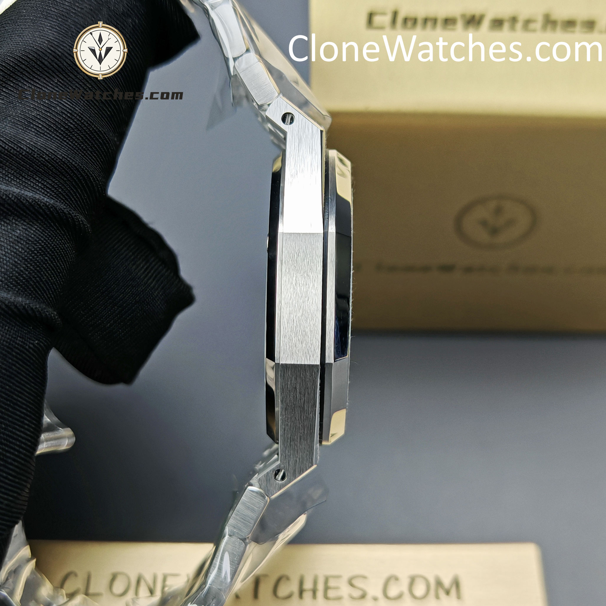 Audemars Piguet Super Clone Watches 1:1 Royal Oak Frost 15454BC Black Dial 37mm