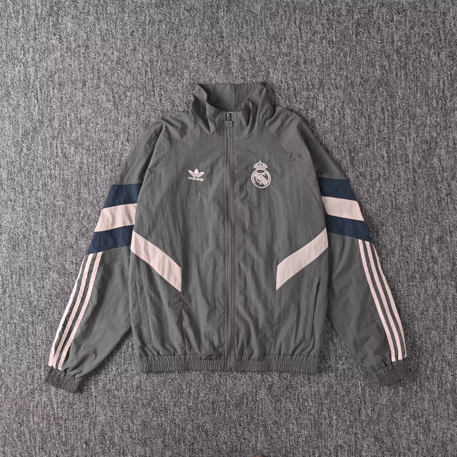 Real Madrid retro windbreaker