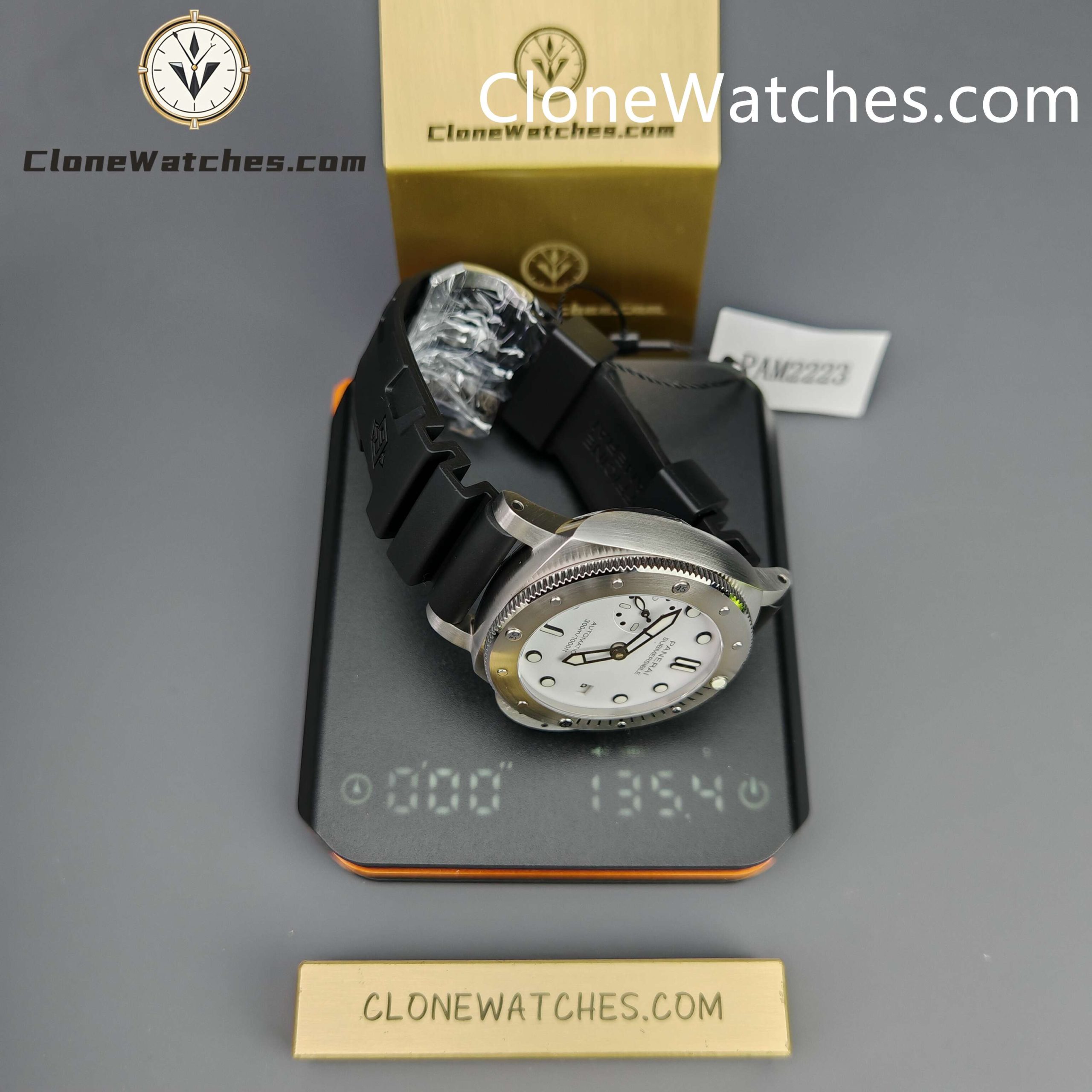 Panerai Super Clone Watches 1:1 Submersible PAM02223 White Dial