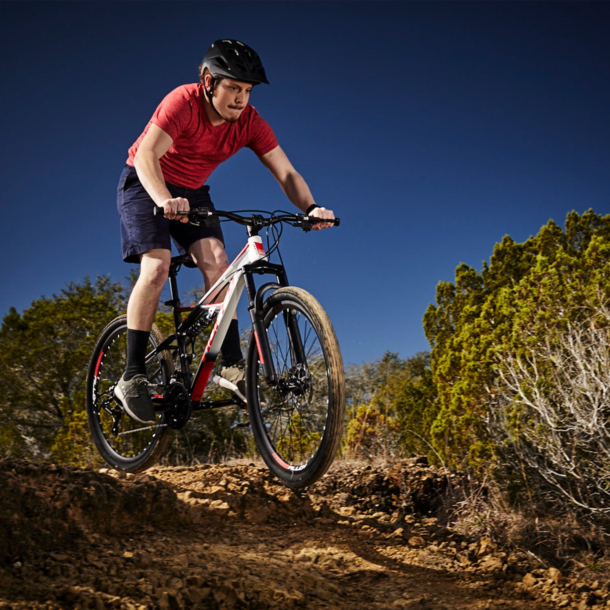 27.5 Inch Oxide Mens Mountain Bike. White - Dual Suspension 21-Speed