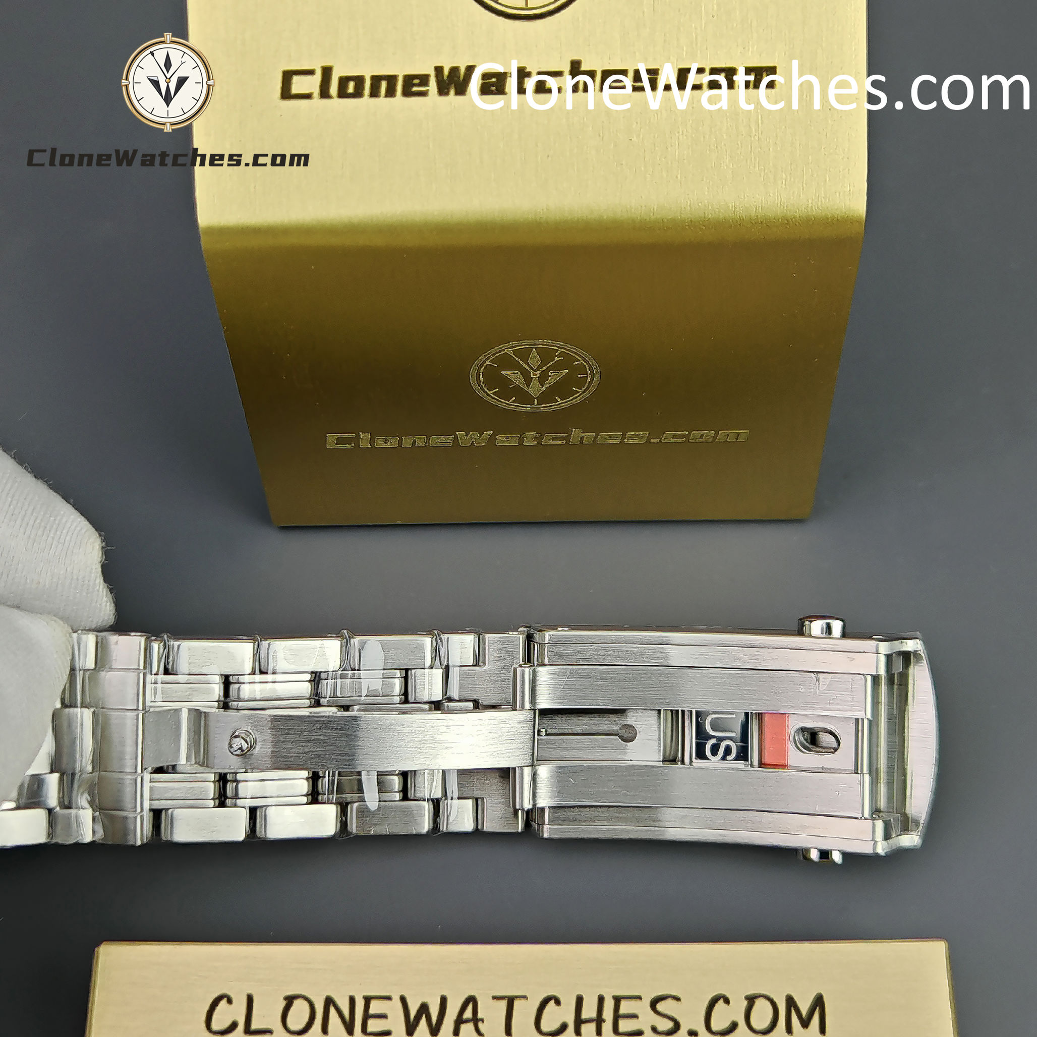 OMEGA Super Clone Watches 1:1 Seamaster Diver 300M 210.30.42.20.10.001 42mm