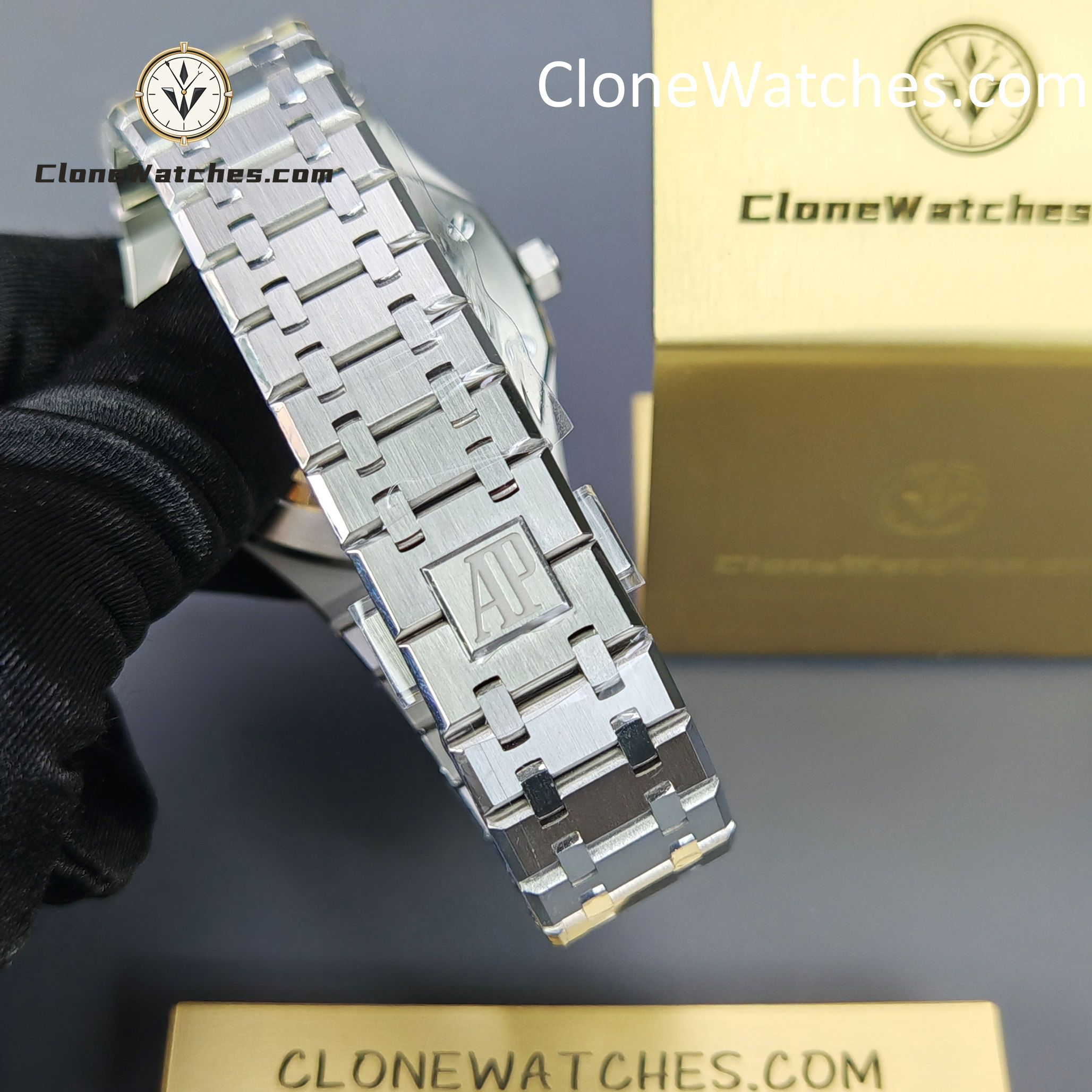 Audemars Piguet Super Clone Watches 1:1 Royal Oak 15500 Black Dial
