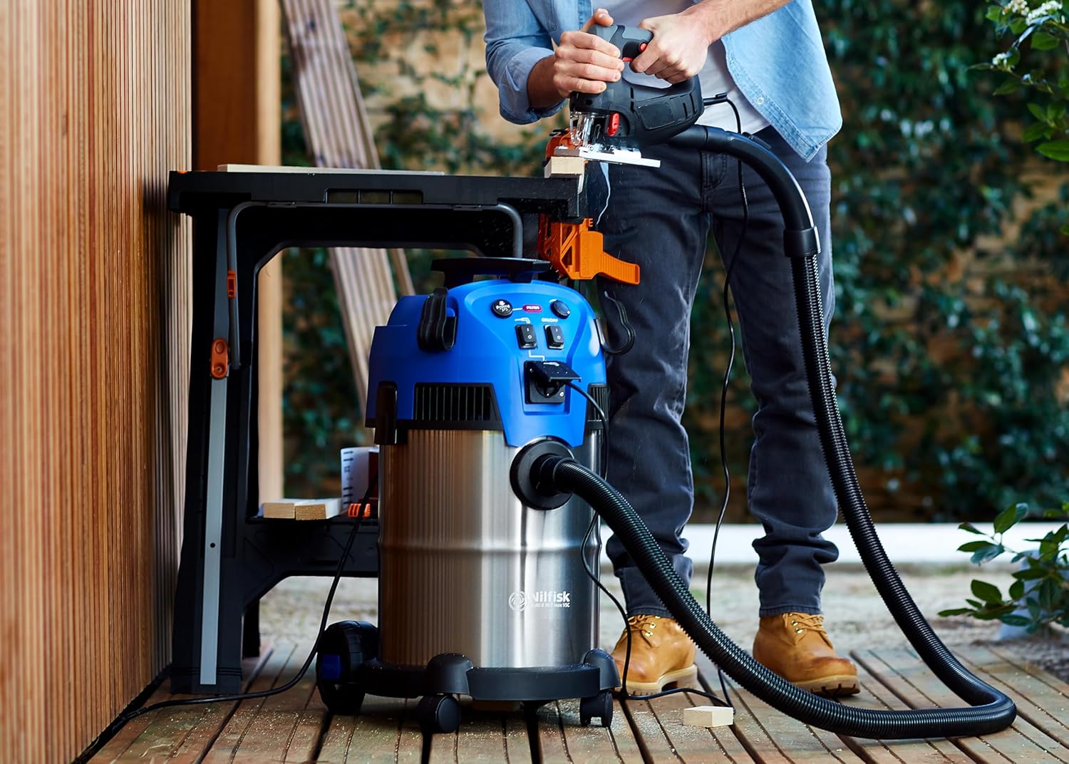 Aspirateur eau poussière 30 L inox 1400 W intérieur extérieur
