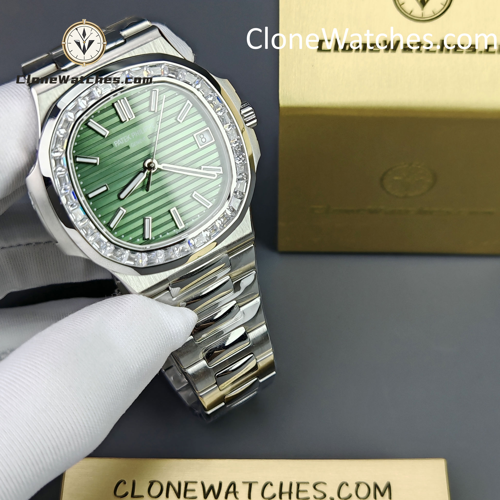 Patek Philippe Super Clone Watches 1:1 Nautilus 5711 Green Dial Diamond Bezel