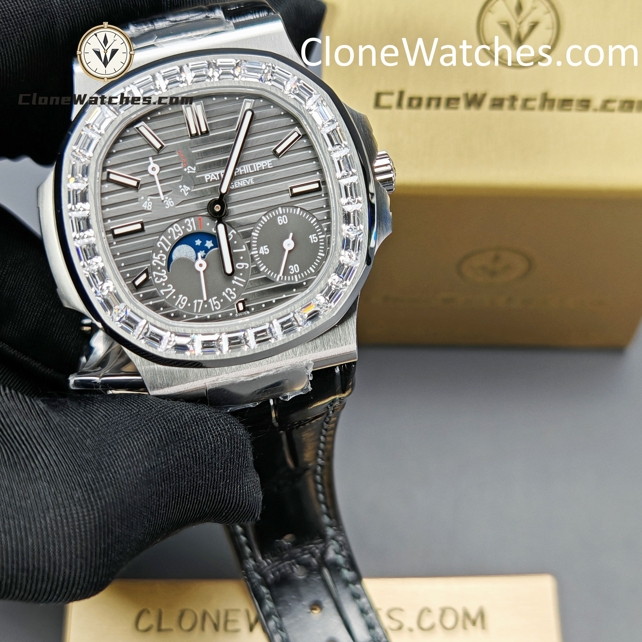 Patek Philippe Super Clone Watches 1:1 Nautilus 5712 Gray Dial Diamond Bezel