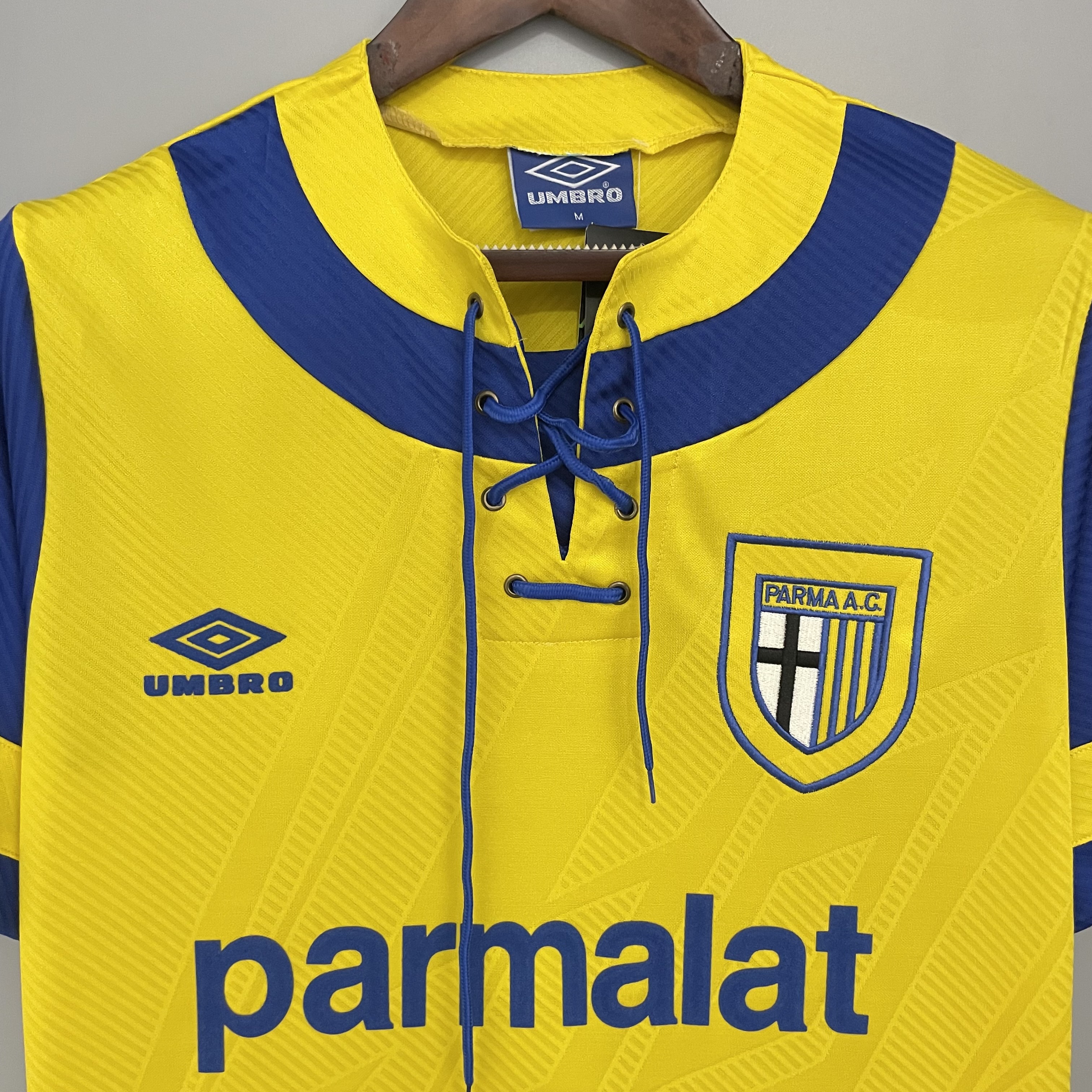 1993/95 Parma Home Retro Jersey 1:1 Thai Quality - Fans Edition