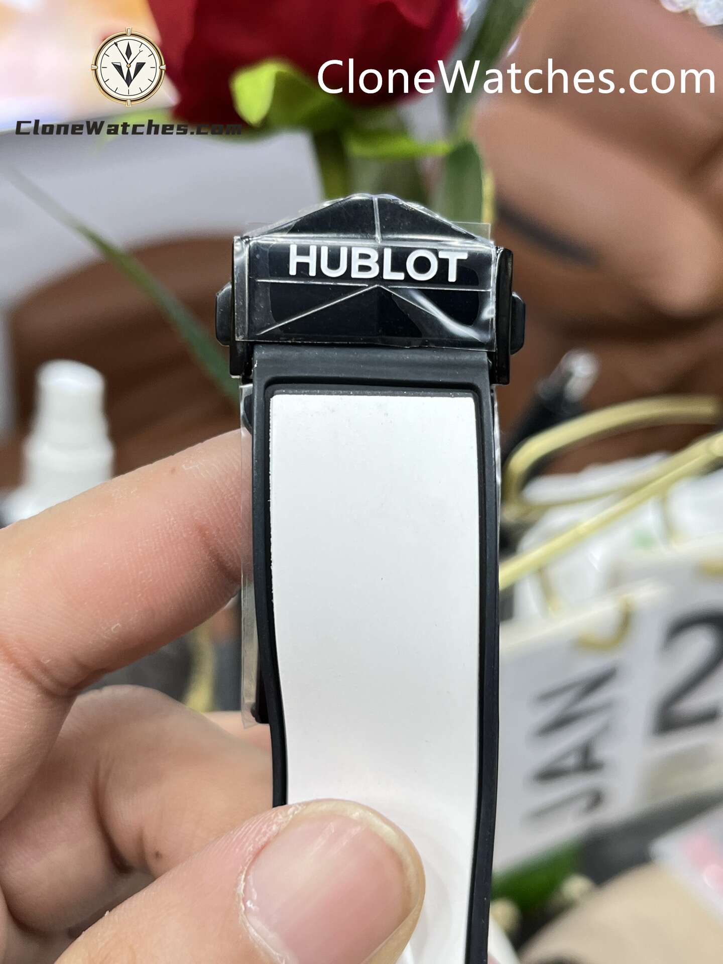 Hublot Super Clone Watches 1:1 Big Bang Unico Sang Bleu II White Ceramic 45MM 418.HX.2001.RX.MXM21