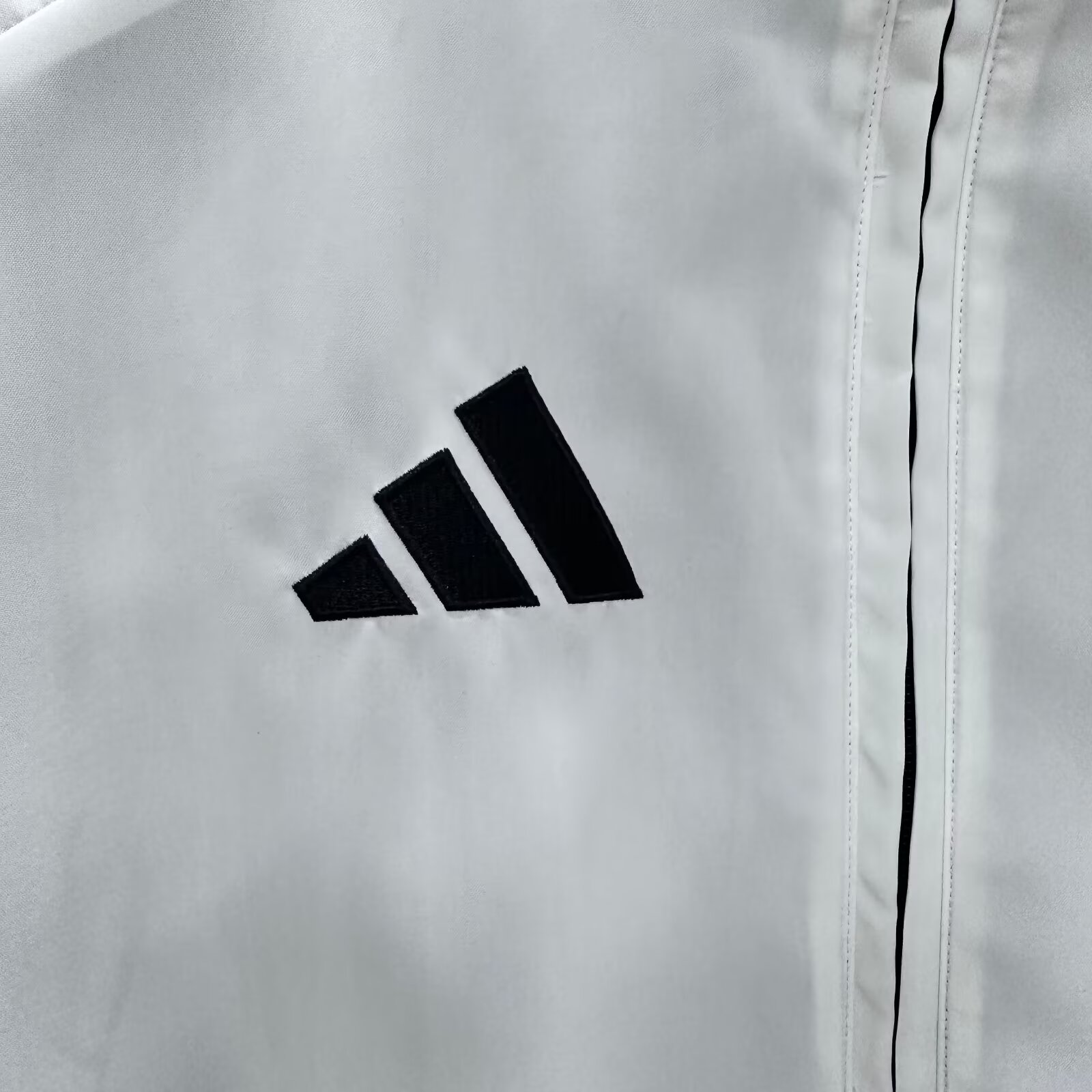 2025/26 German black and white double-faced windbreaker
