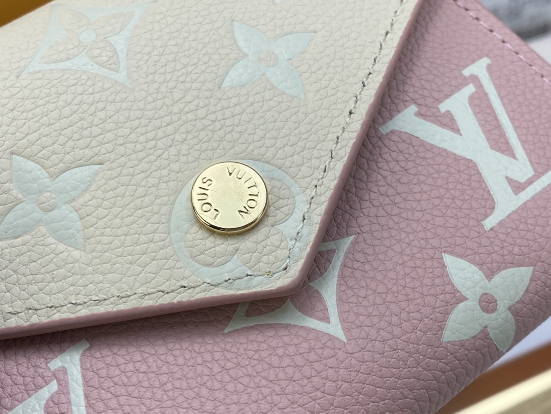 louis vuitton wallet bag size :12*9.5*1.5 cm
