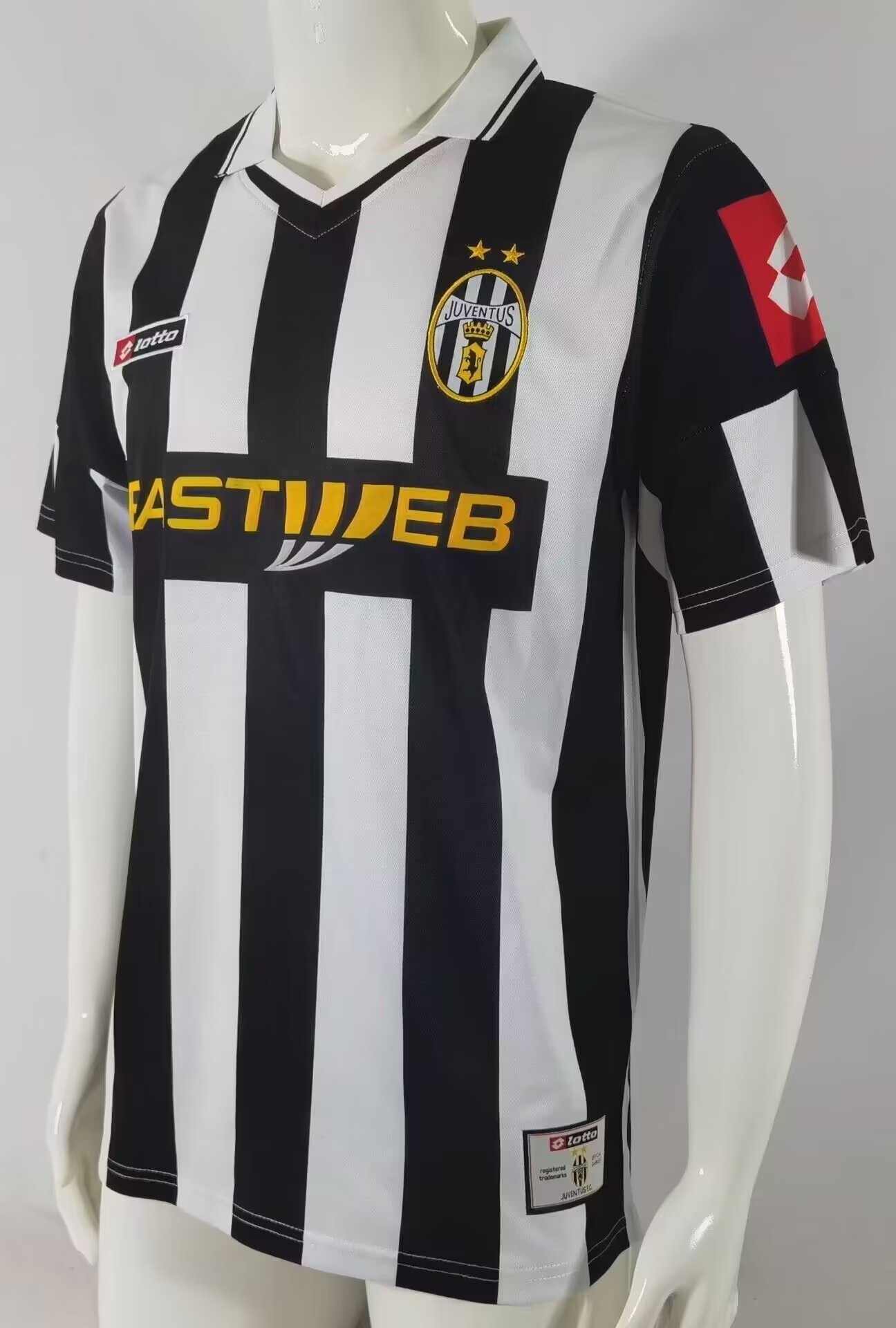 2001/02 Juventus home retro jersey - Fans Edition