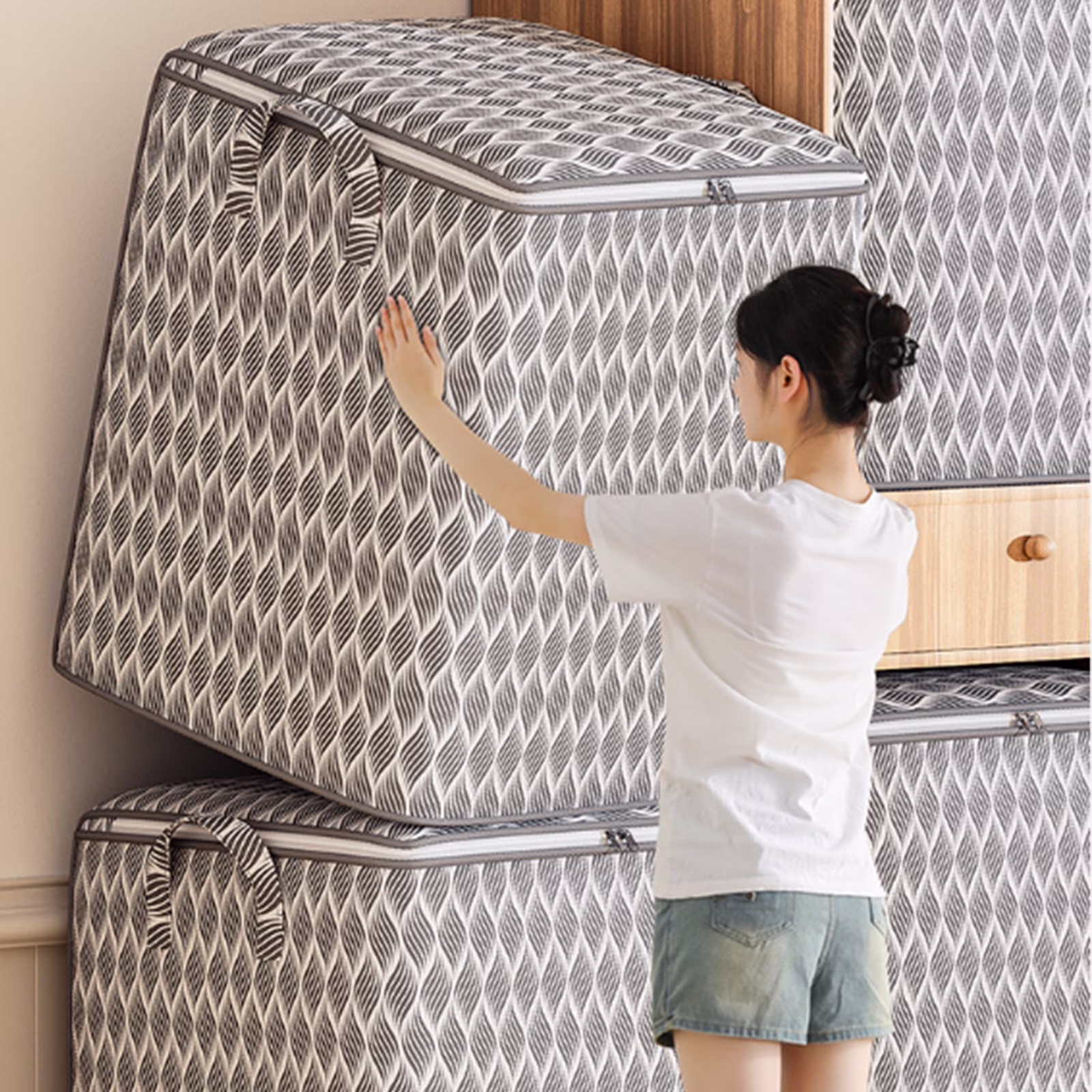 Fwttom Heavy Duty Storage Bag with Reinforced Carrying Handles, Oversized Clothing Quilt Storage Bins with Lids, Organization and Storage for Home, Gray, M