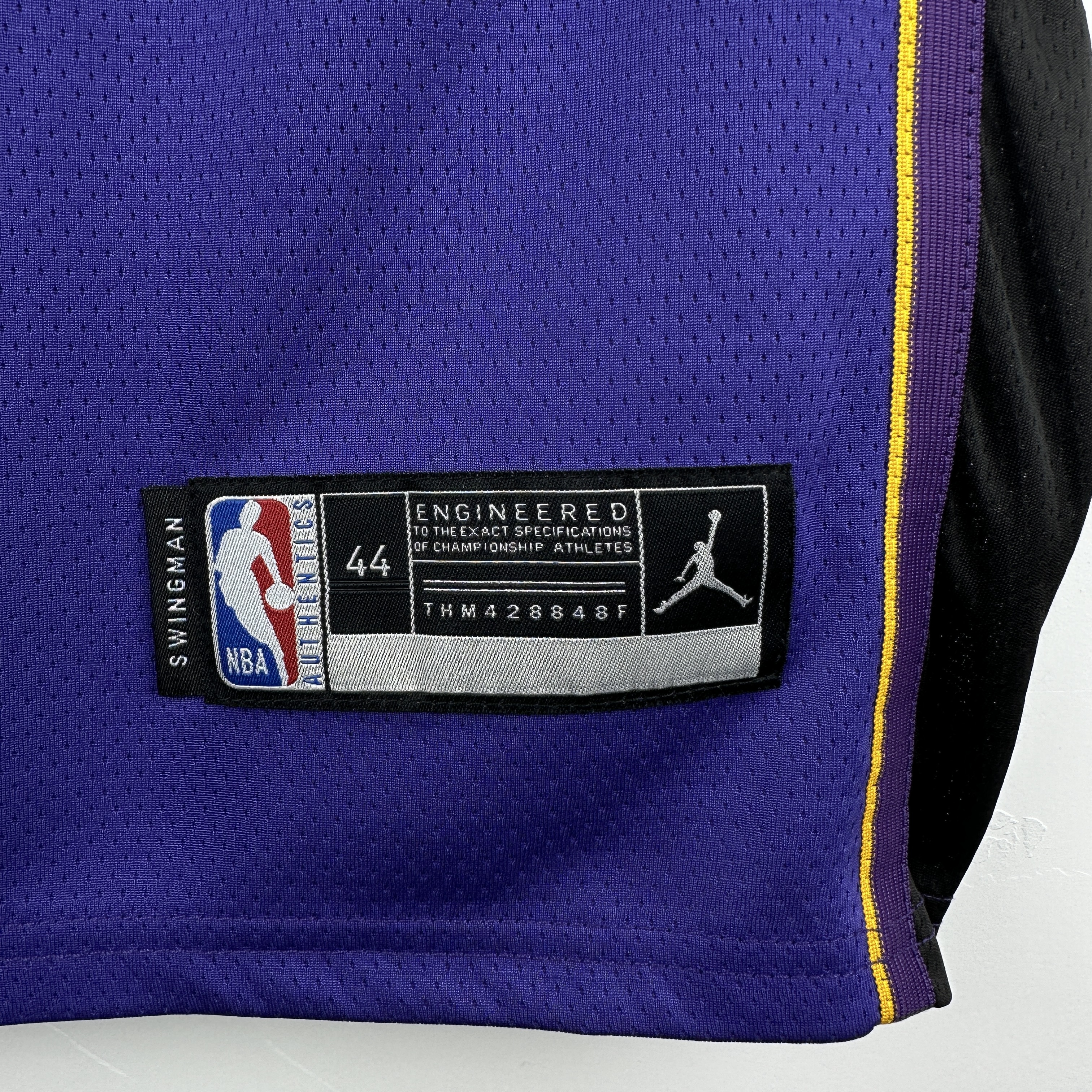Embroidery 23rd season Lakers flying man model No. 23 James