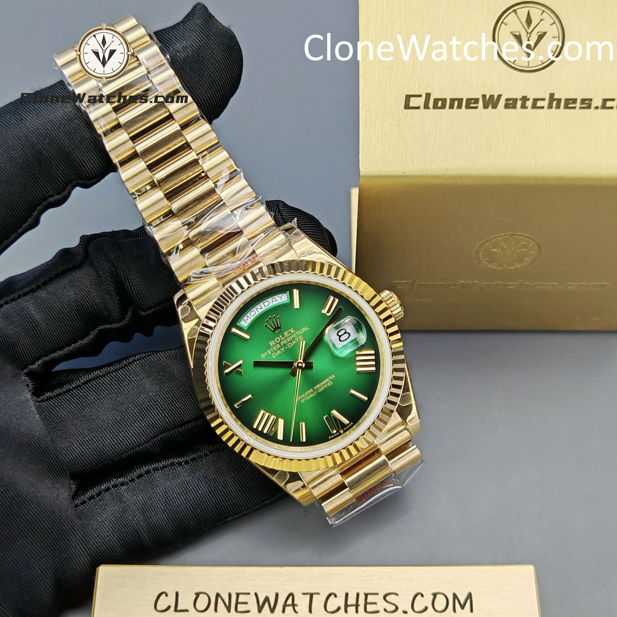 Rolex Super Clone Watches 1:1 Day Date 18K Gold Gradient Green Roman Dial 36mm m128238-0118 3255 Movement