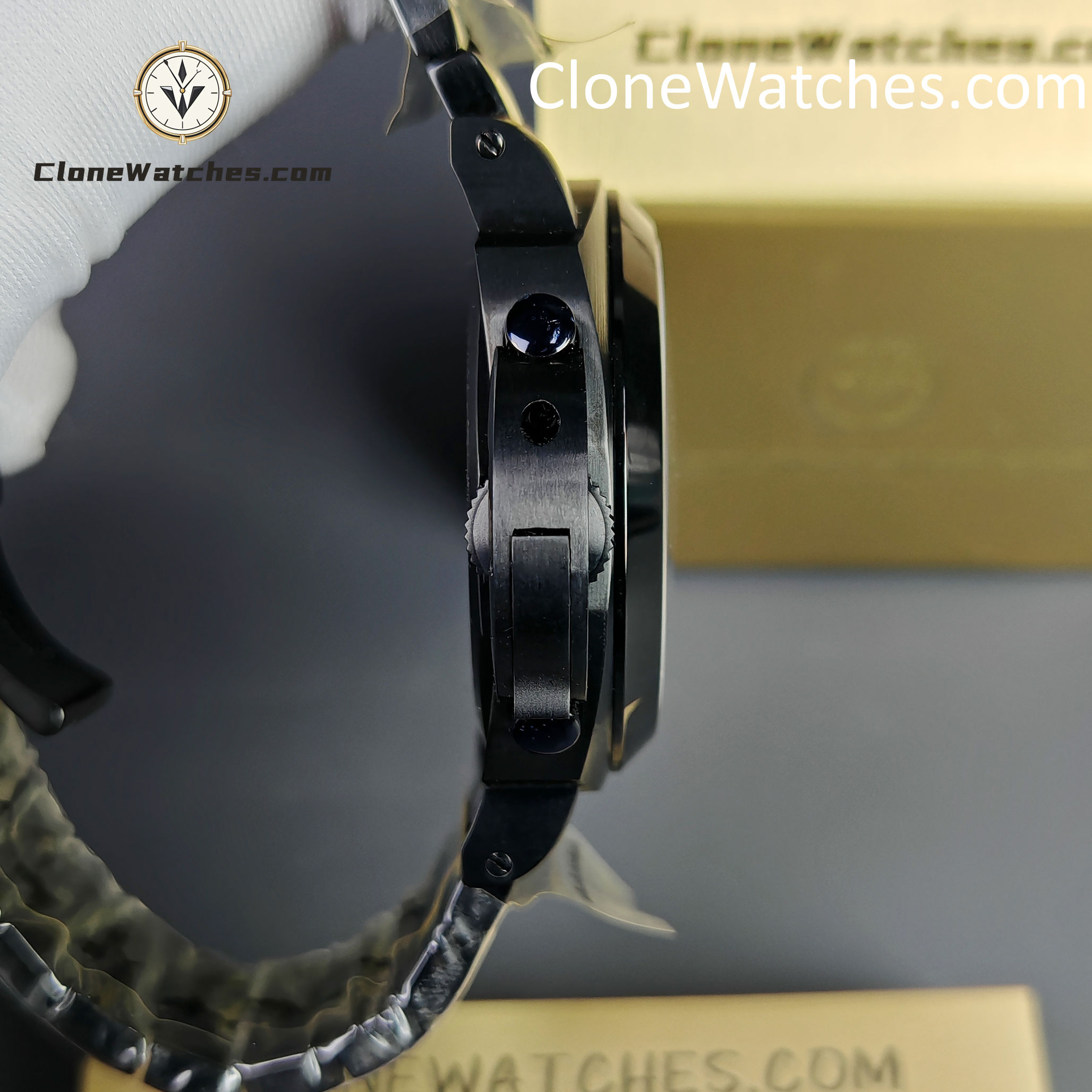 Panerai Super Clone Watches 1:1 White Dial Black Bracelet 44mm