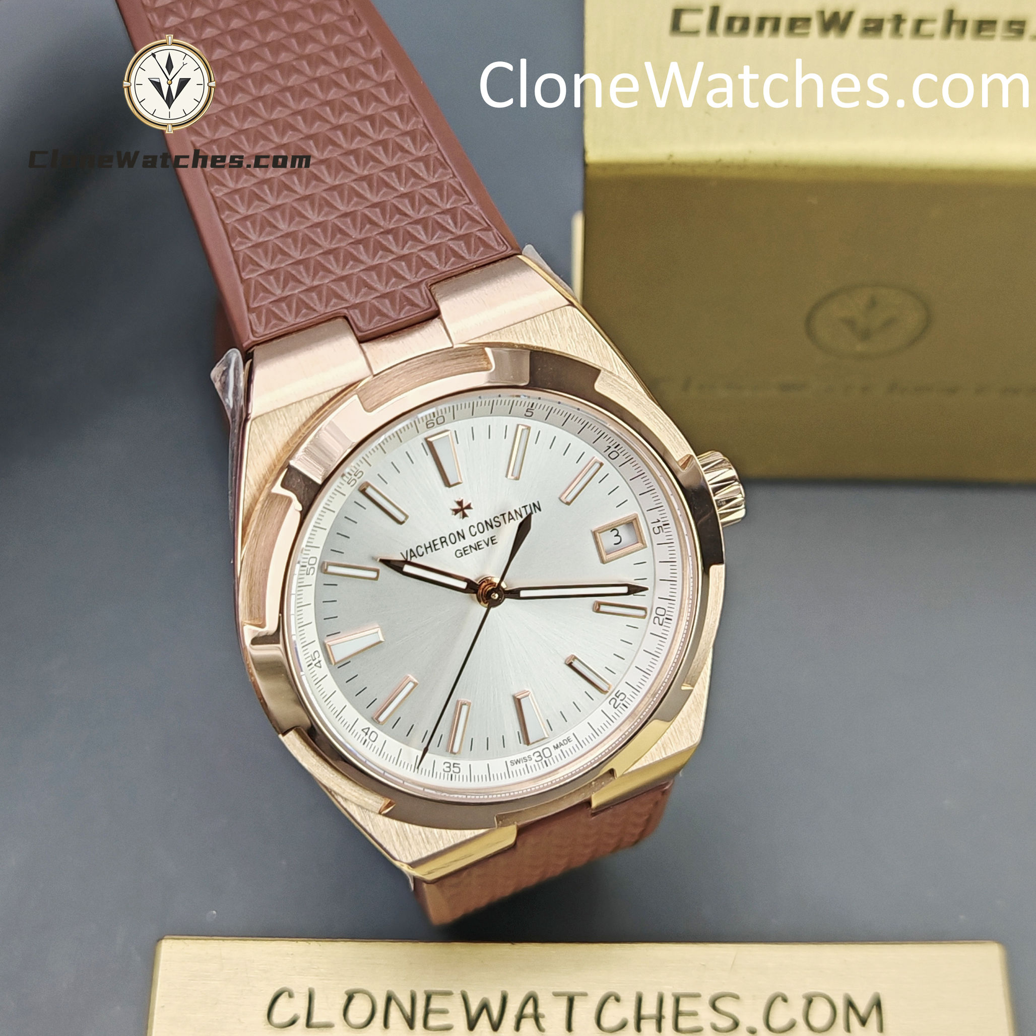 Vacheron Constantin Super Clone Watches 1:1 Overseas Rose Gold 4500V/000R-B127 White Dial