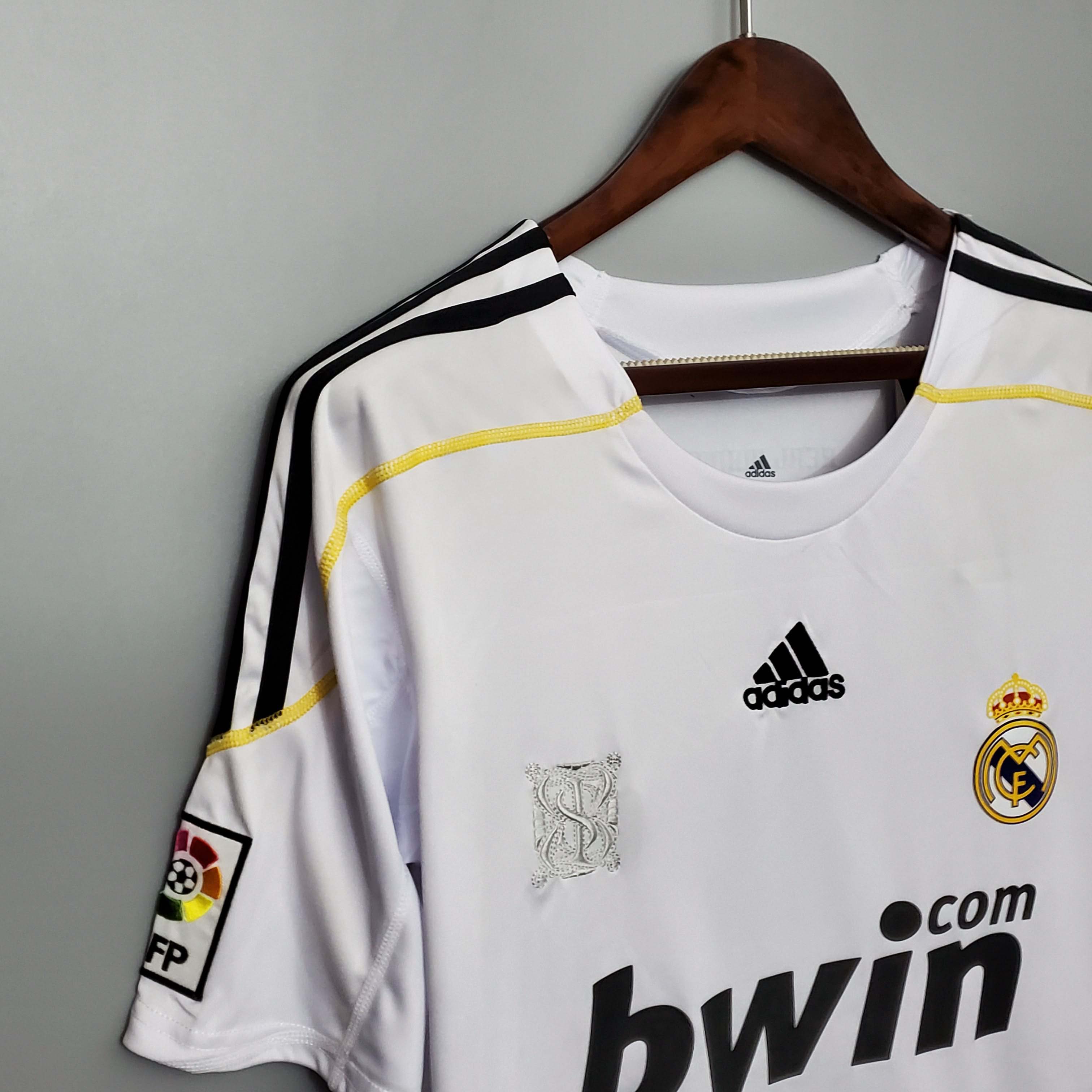 2009/2010 Retro Real Madrid Home Football Shirt 1:1 Thai Quality