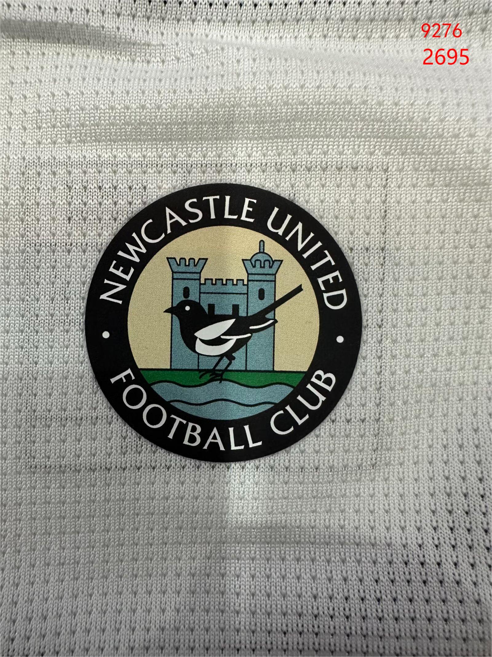2024/25 Newcastle United home jersey 1:1 Thai quality